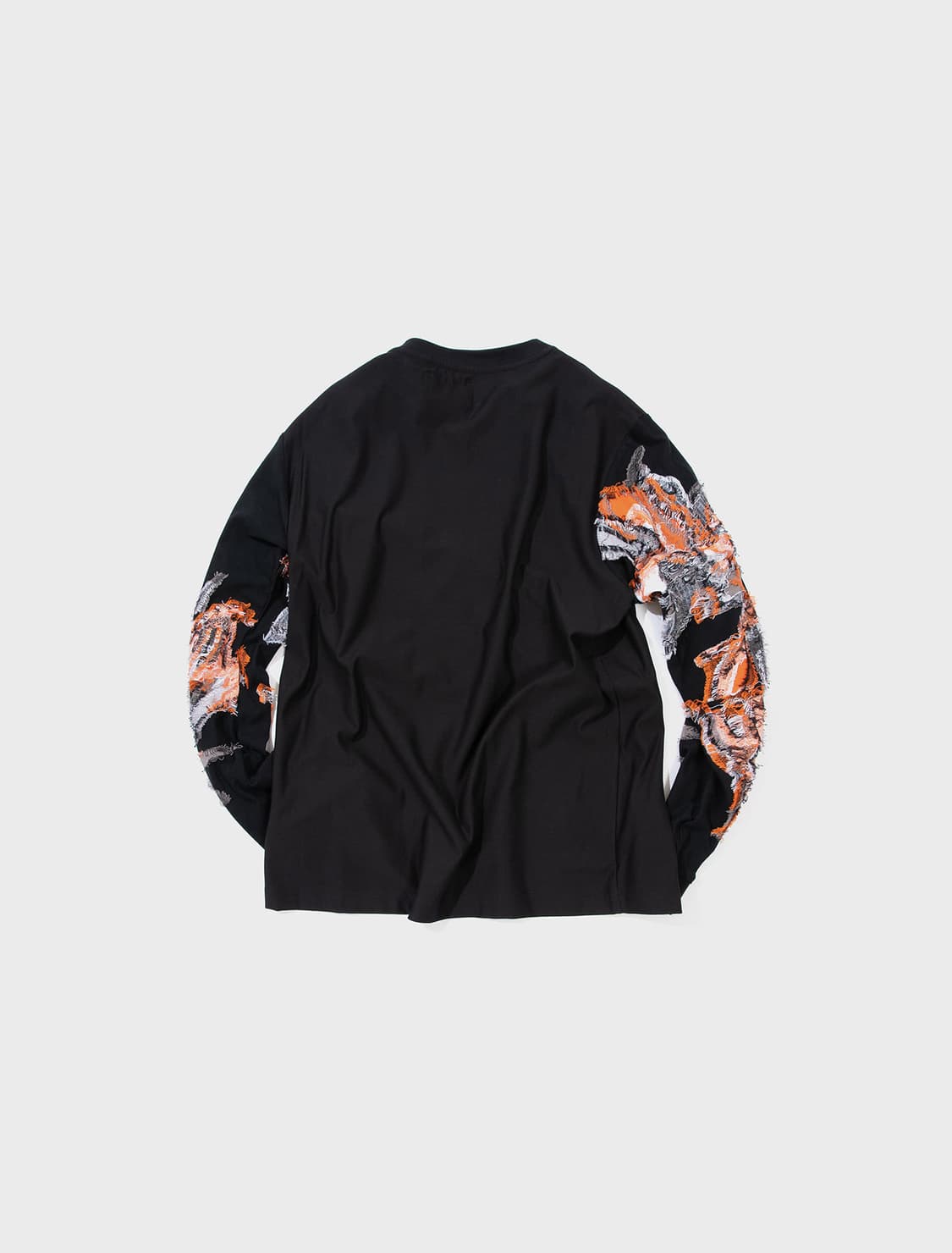 새상품 탁 TAAKK 플라워 자카드 블랙 롱슬리브  2사이즈 상품이미지2