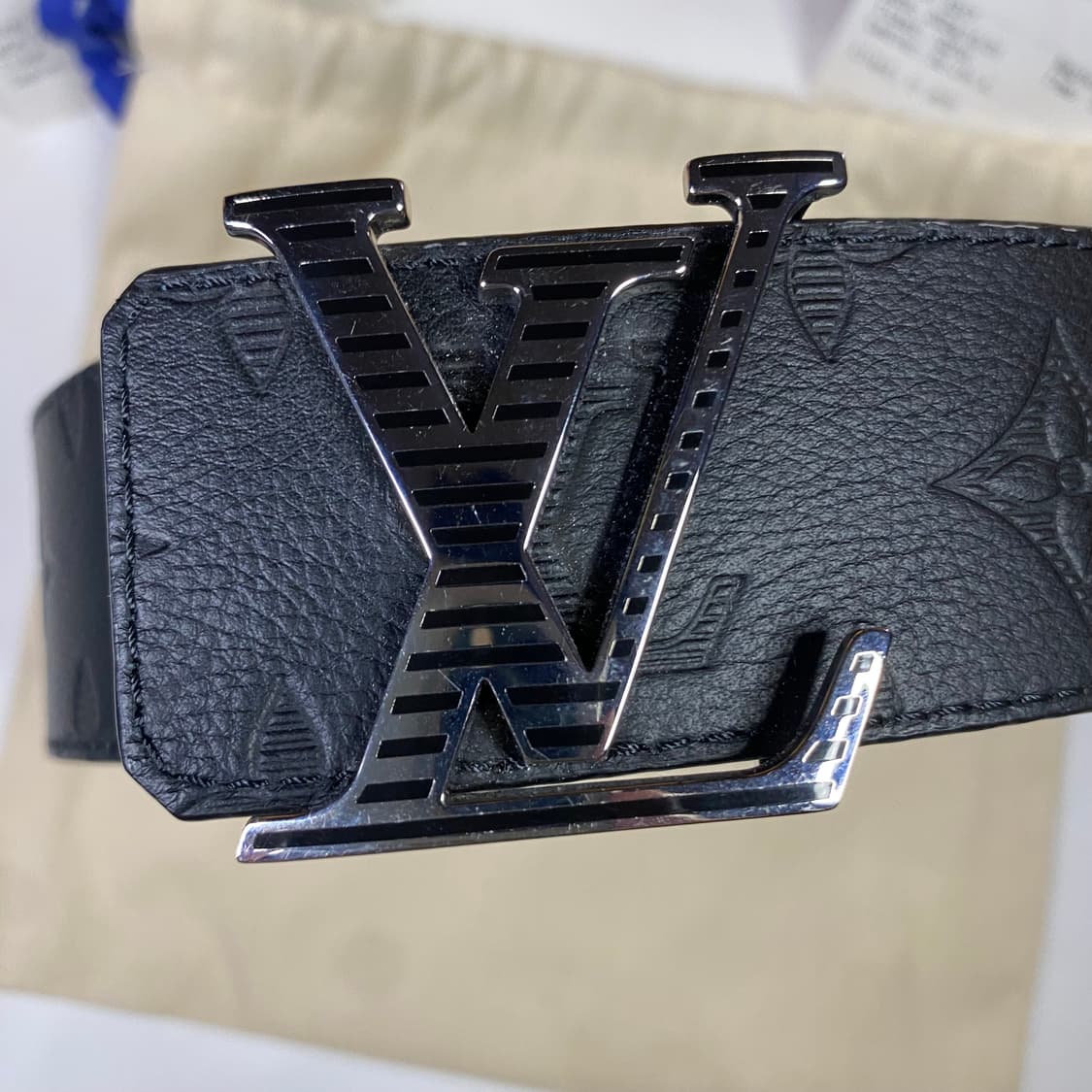 [24SS,풀구성]루이비통 LV 쉐도우 40MM 리버서블 모노그램 벨트 상품이미지3