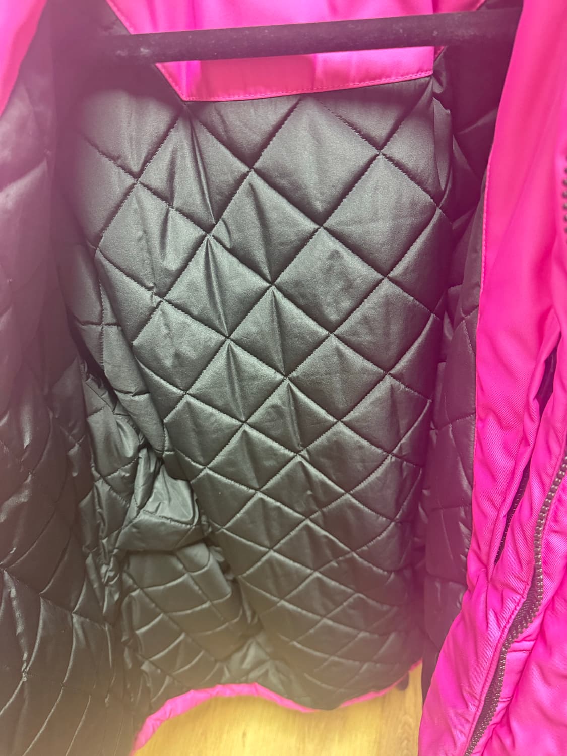 발렌시아가 핑크 패딩입니다 상품이미지4