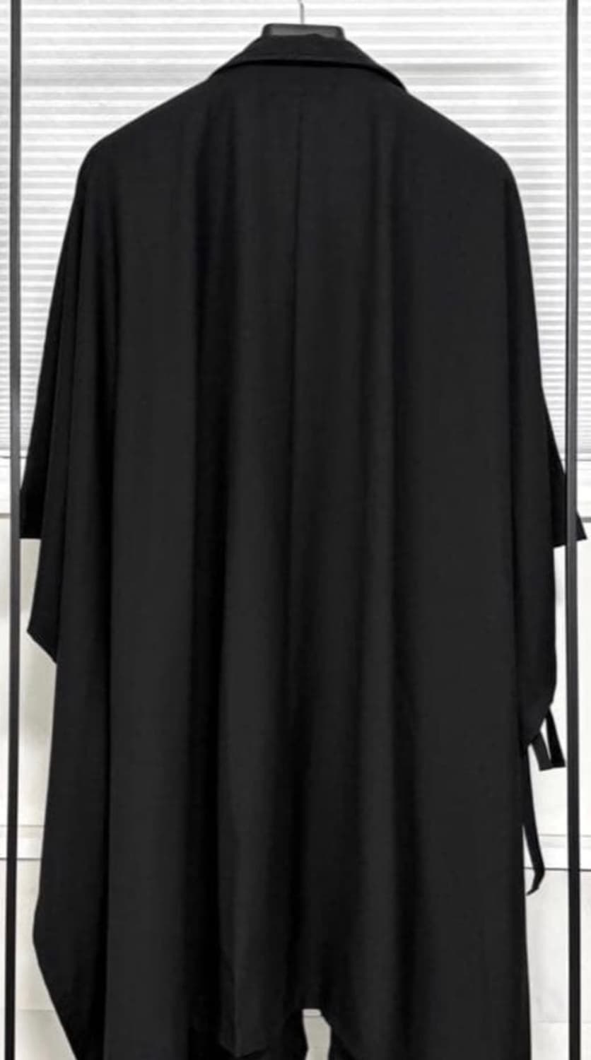 NOT CONVENTIONAL Cape Shirt 상품이미지3