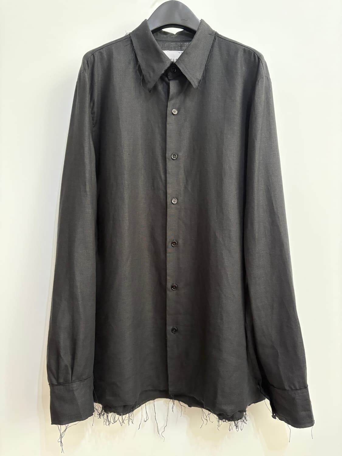 가브리엘라 콜 가먼츠 / NO. 197 러프엣지 린넨 셔츠 / 4 상품이미지1