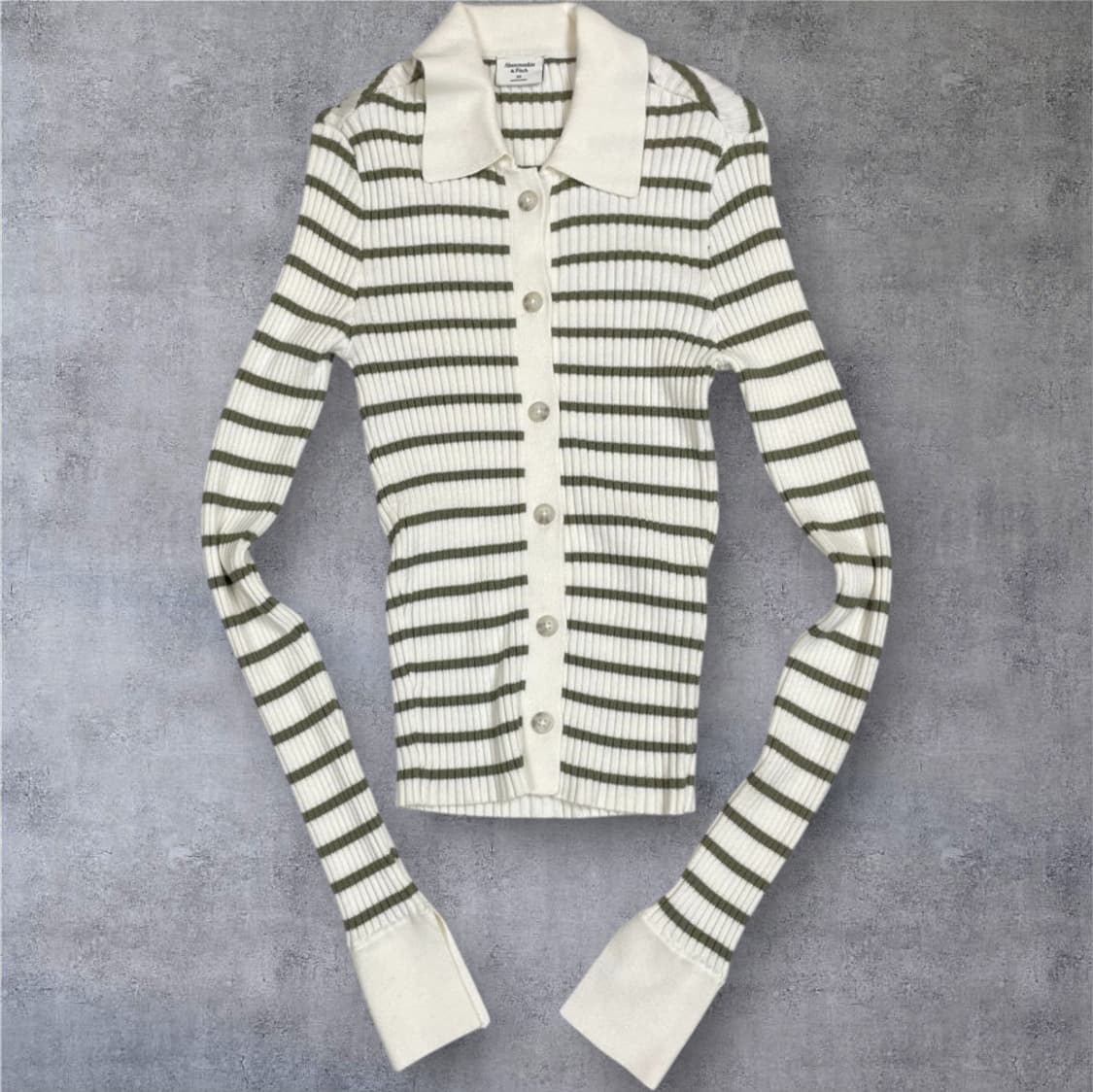 아베크롬비  화이트 그린 슬림핏 골지 카라 니트 셔츠 가디건 XS 상품이미지1