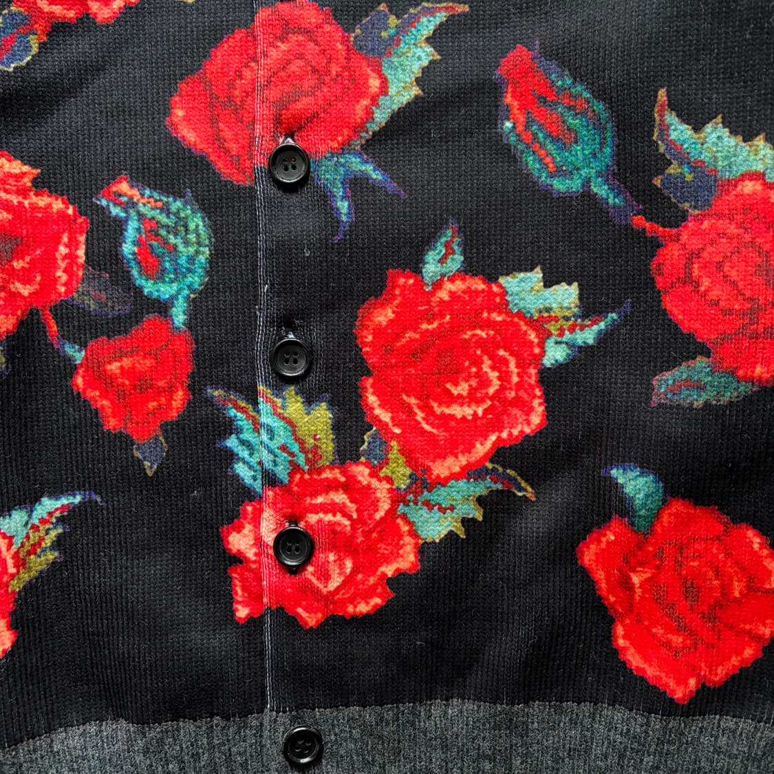 Rose Pattern Neck Transformed Cardigan 상품이미지5