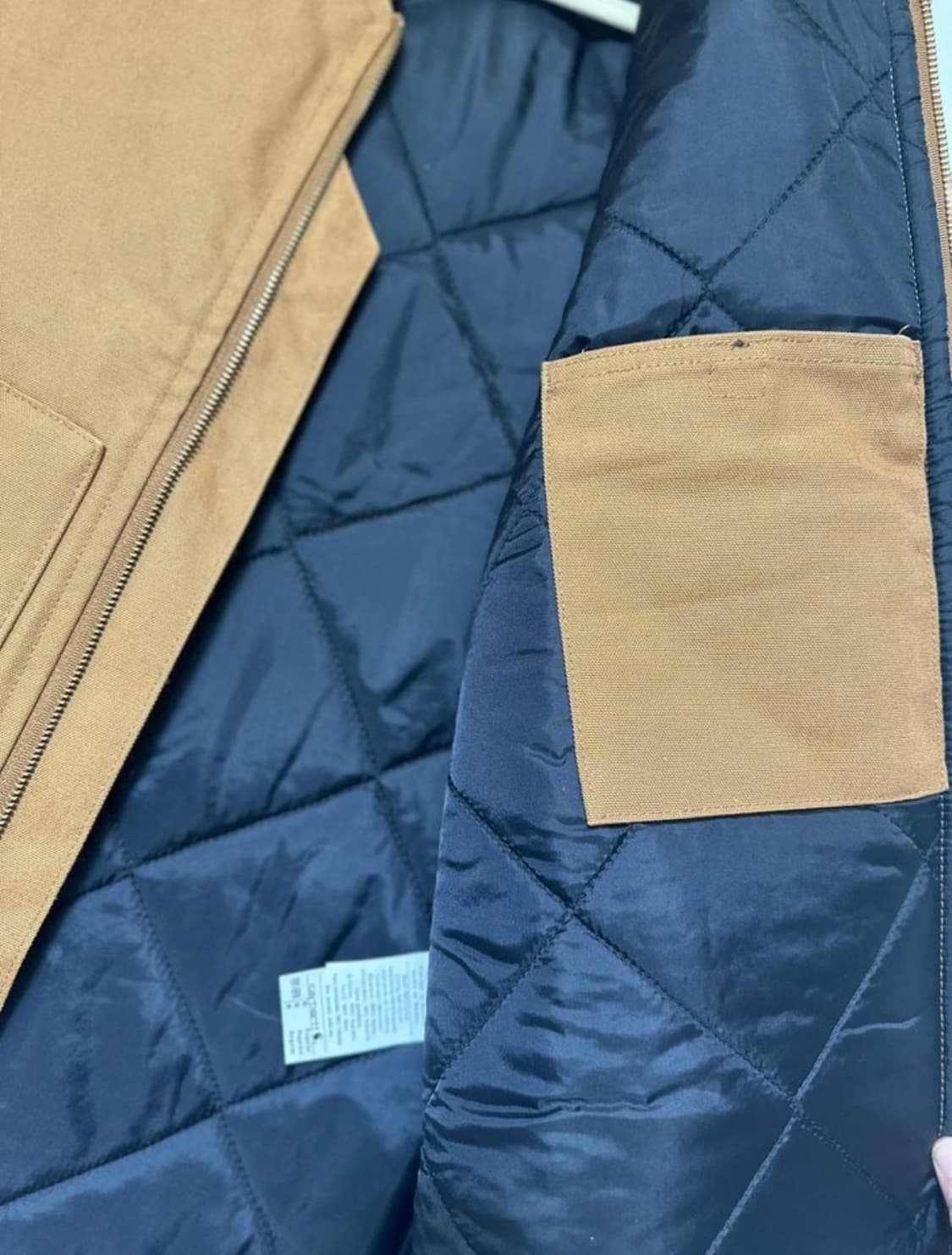 칼하트 브라운 퀼팅 누빔조끼 상품이미지5