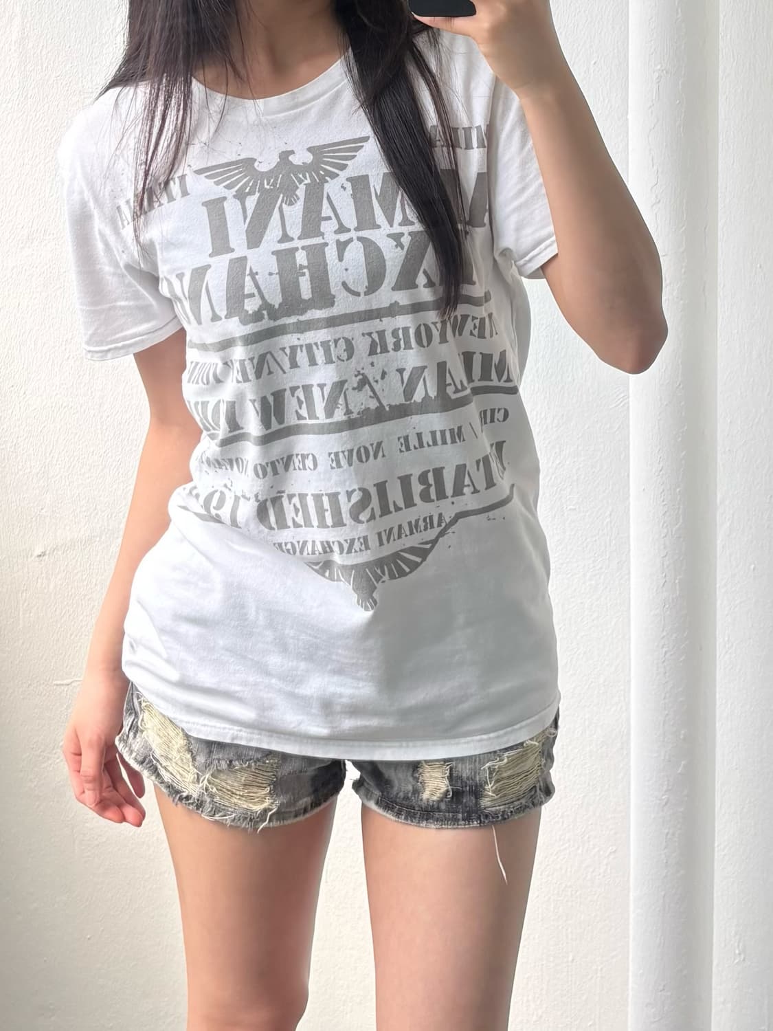 Armani Exchange White Graphic T-shirt 상품이미지2