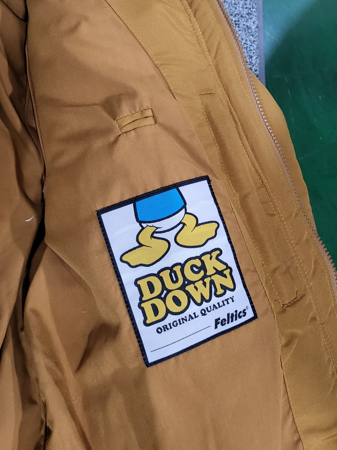 펠틱스 오리털 겨울 아우터 (머스타드) 상품이미지5