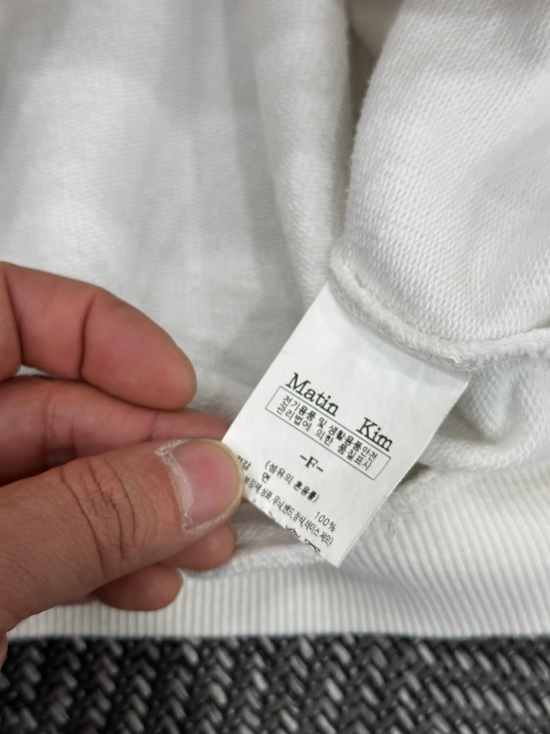 마뗑킴 맨투맨 상품이미지4