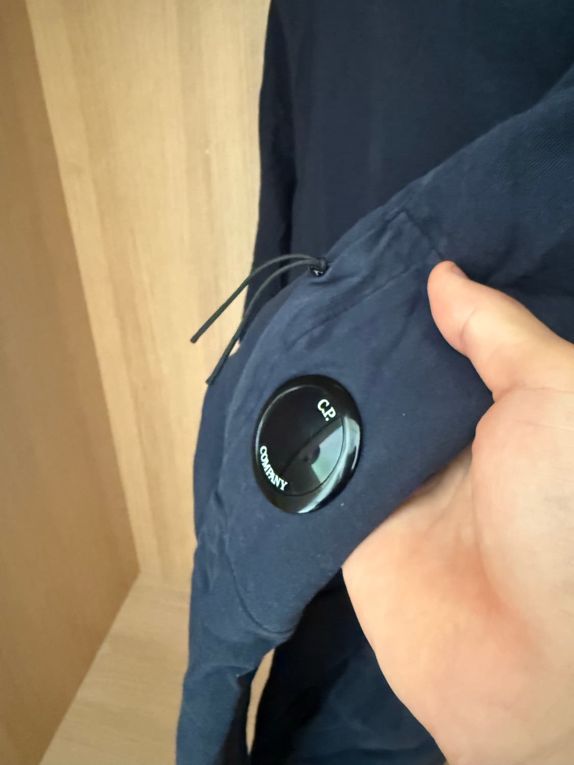 CP컴퍼니 네이비 맨투맨 L 상품이미지4