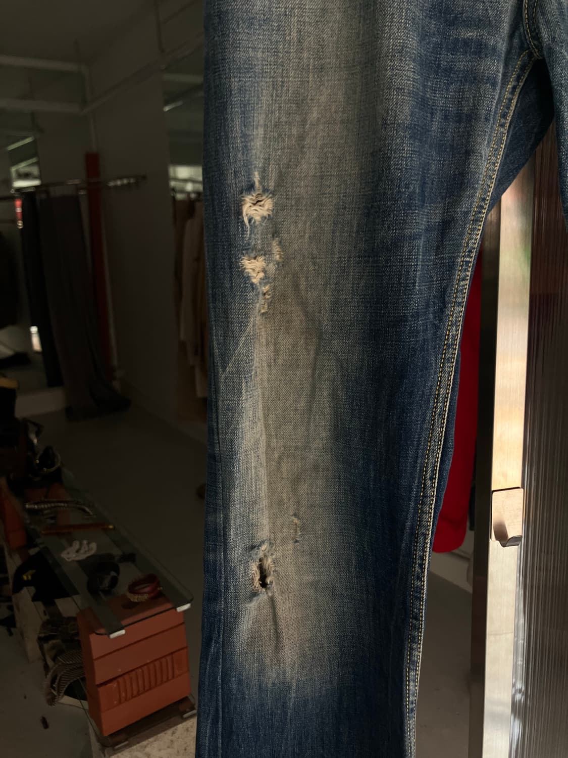 디젤 슬림와이드핏 데미지진 상품이미지3