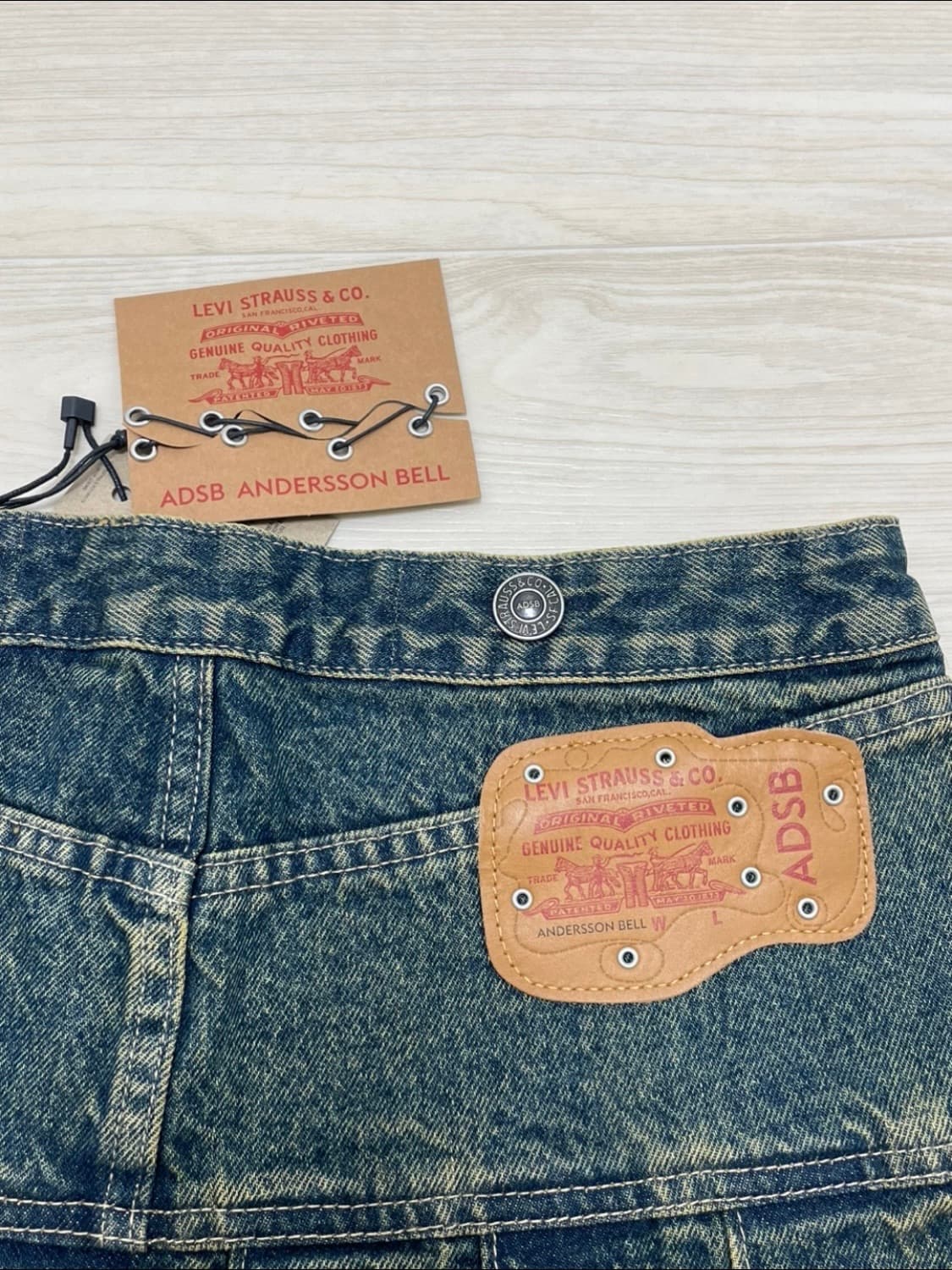 (새상품) 리바이스 X 앤더슨벨 콜라보 데님 플리츠 스커트 상품이미지6