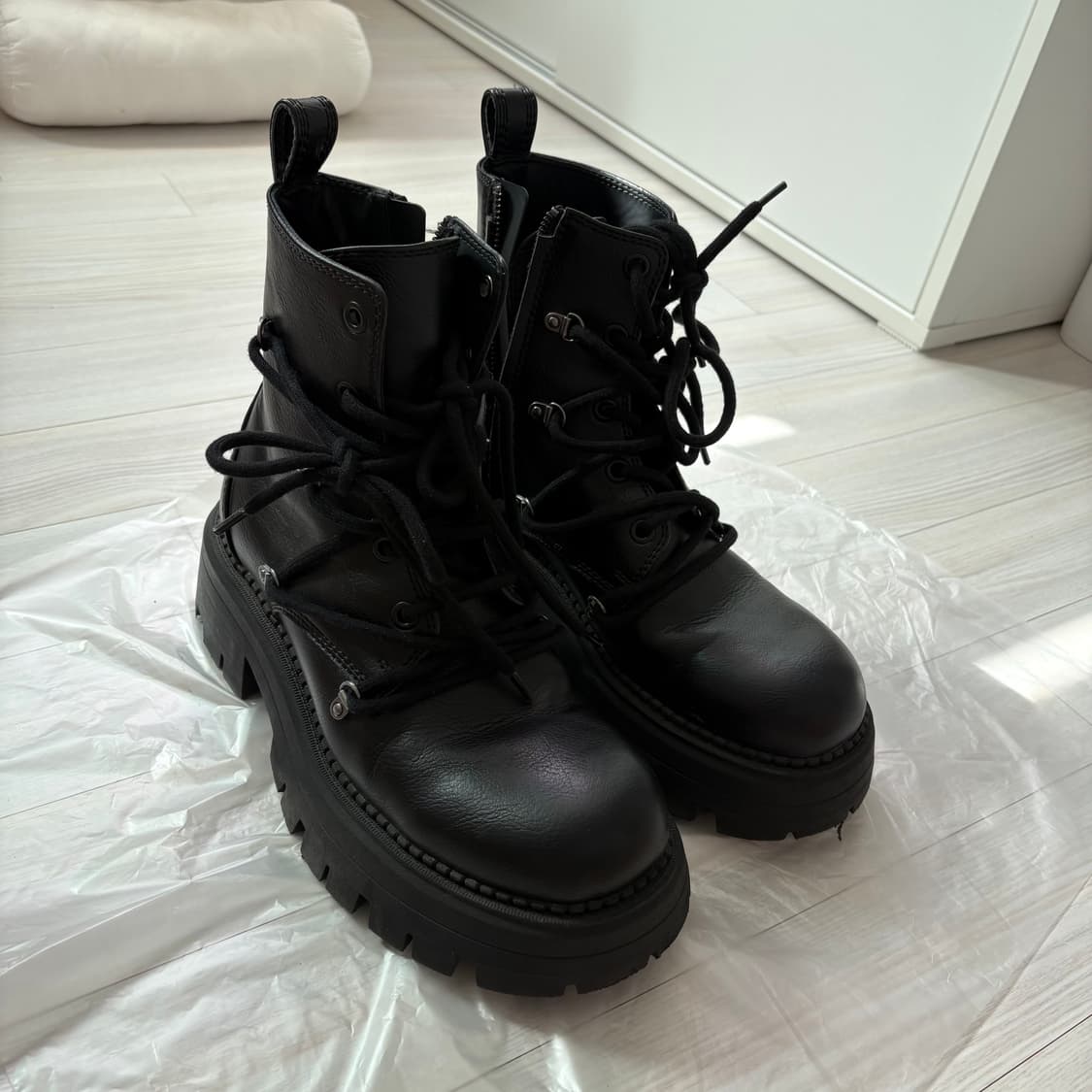 zara 발렌시아가맛 부츠 270 42사이즈 상품이미지1