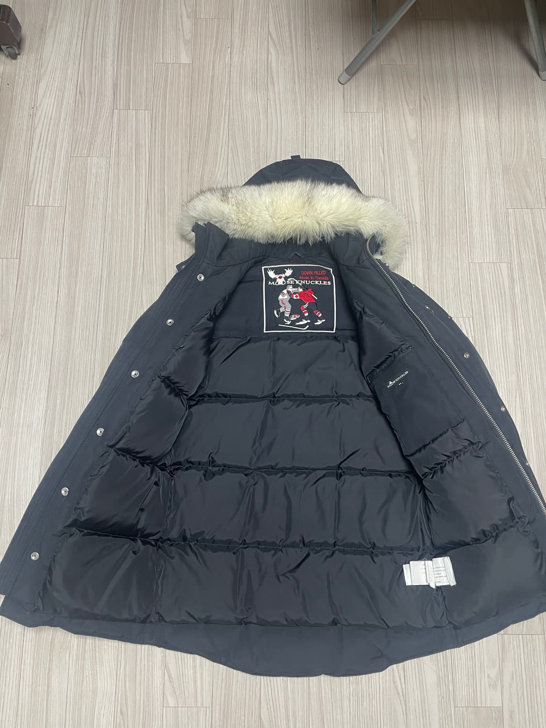 정품 무스너클 스틸링 화이트퍼 남성 패딩 블랙 M/M 상품이미지3