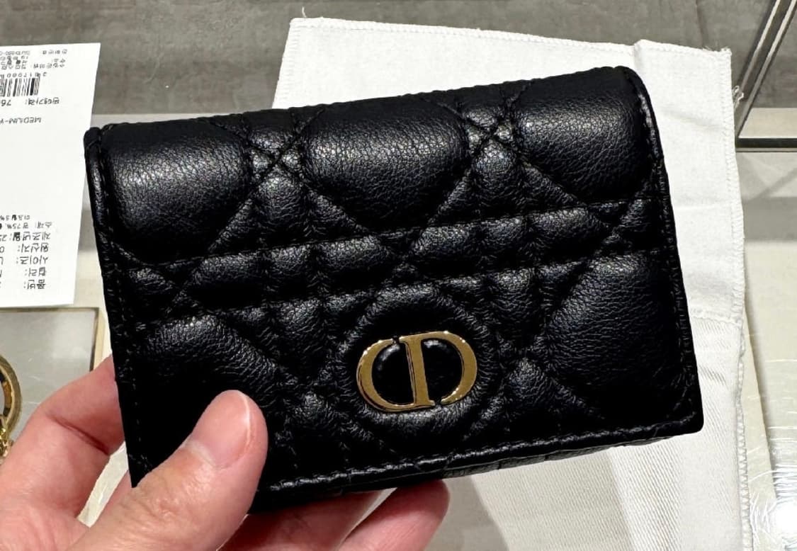 디올 카드지갑 까나쥬 카로 글리신 블랙 상품이미지1