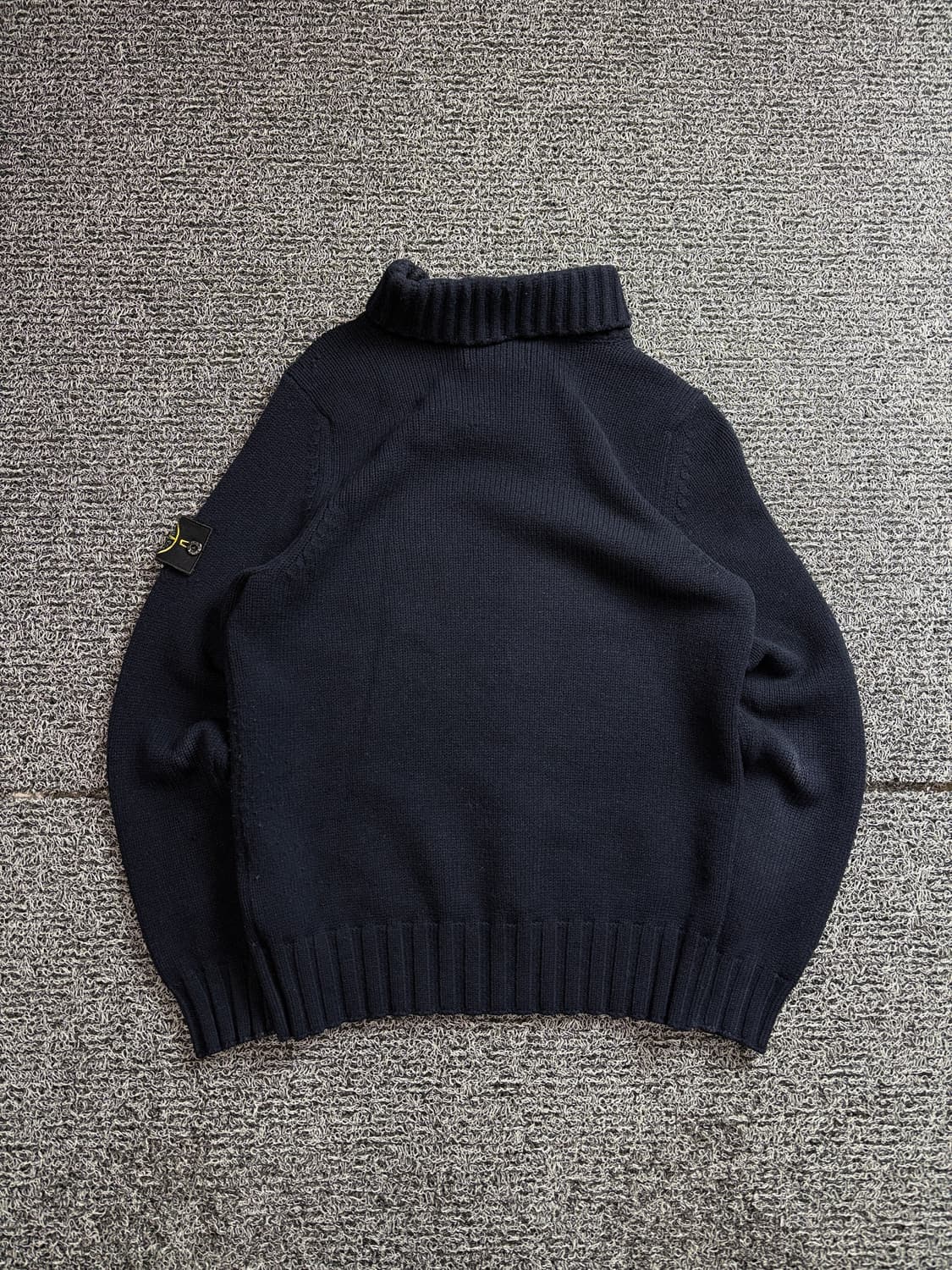 스톤아일랜드 와펜 숄카라넥 울 니트 2438 상품이미지5