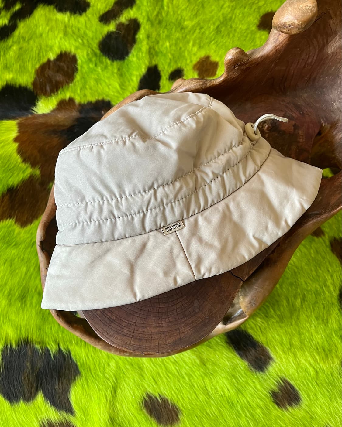 2000s Michiko London Koshino Bucket Hat 상품이미지4