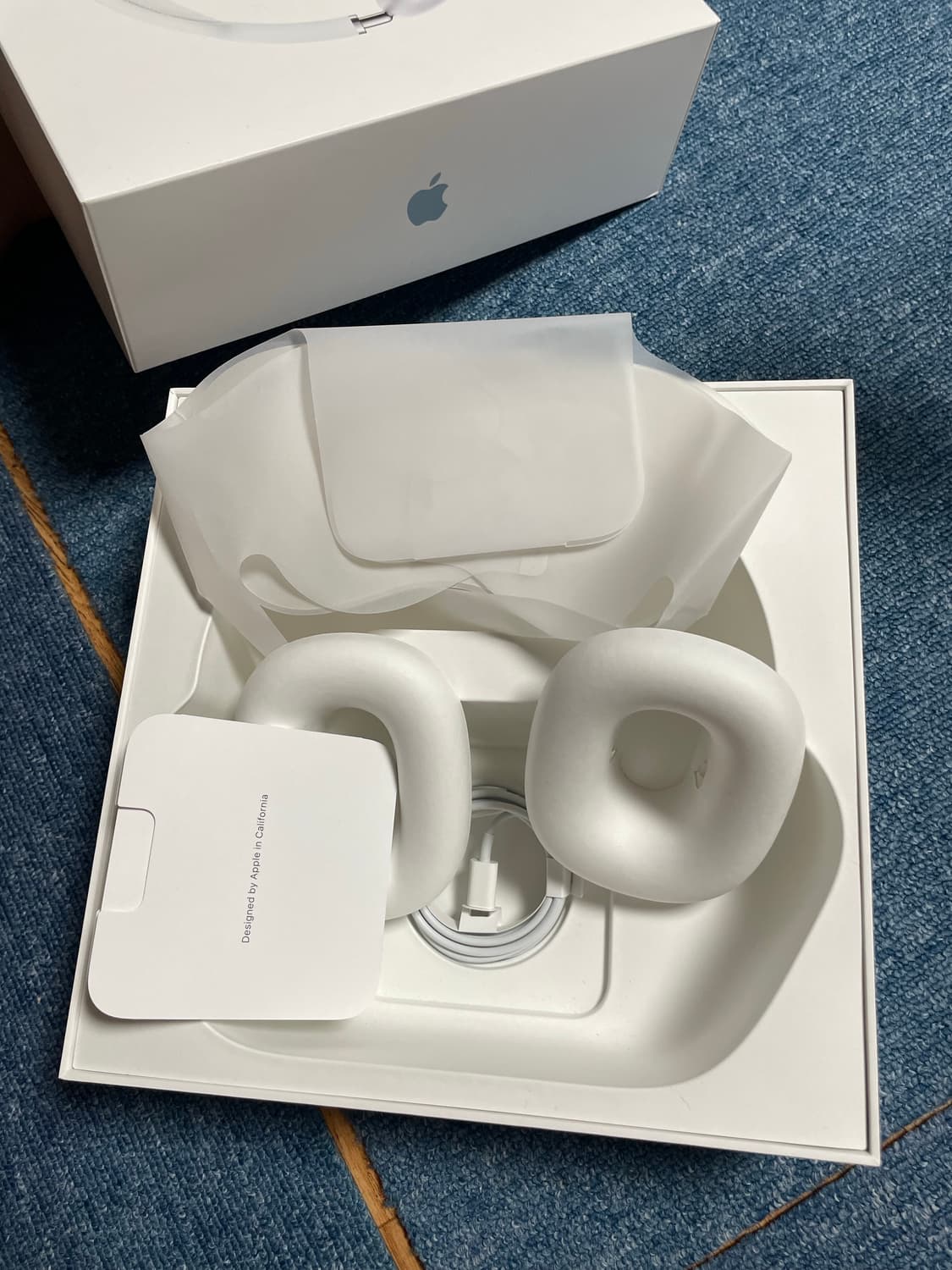 애플 에어팟 맥스 라이트닝 실버  상품이미지5