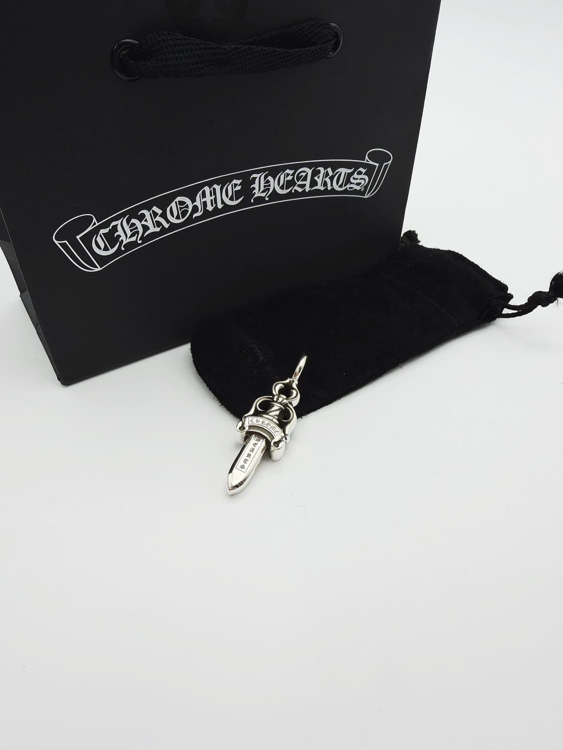 크롬하츠 더블 대거 펜던트 실버 상품이미지1