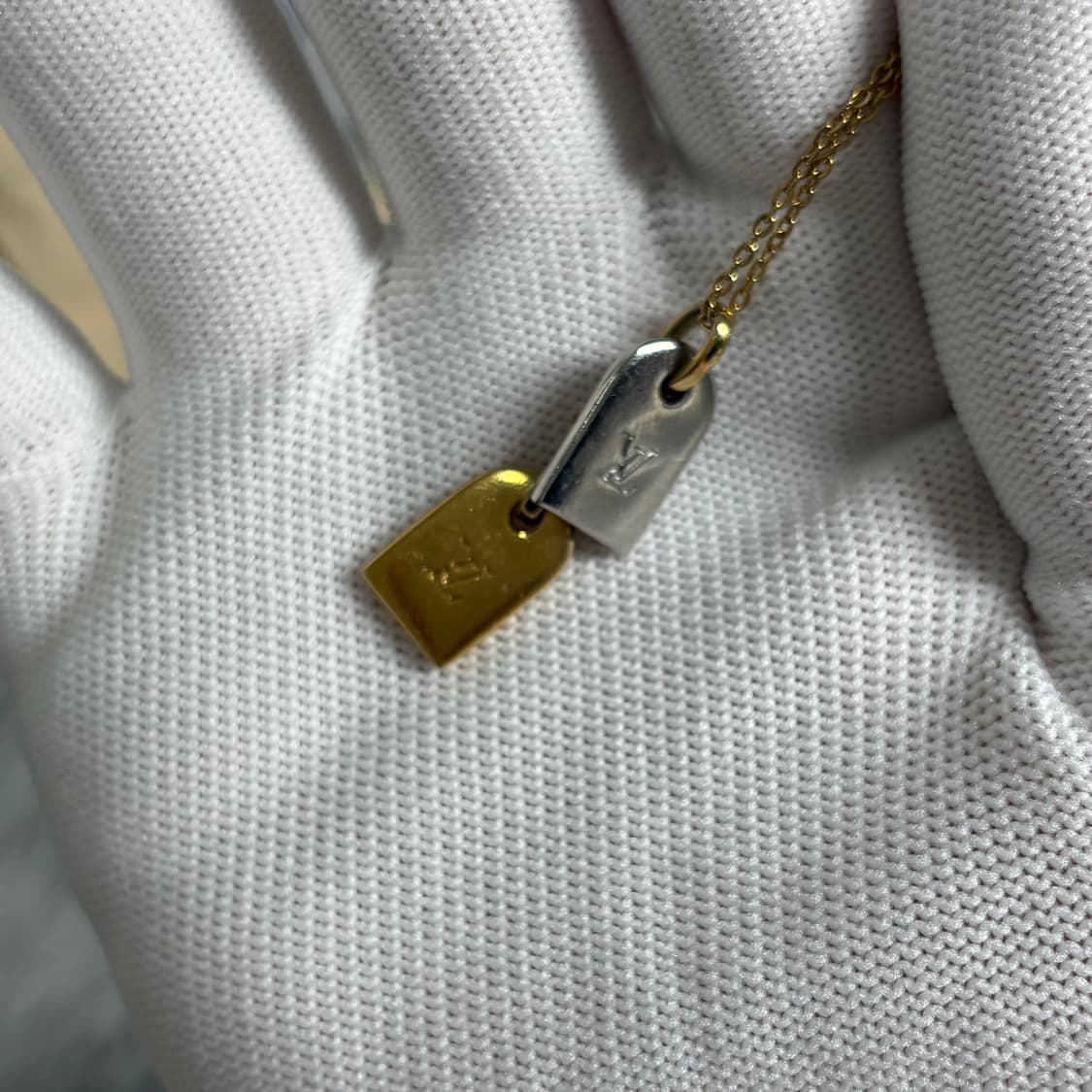 루이비통 나노그램 목걸이 풀구성품 상품이미지2