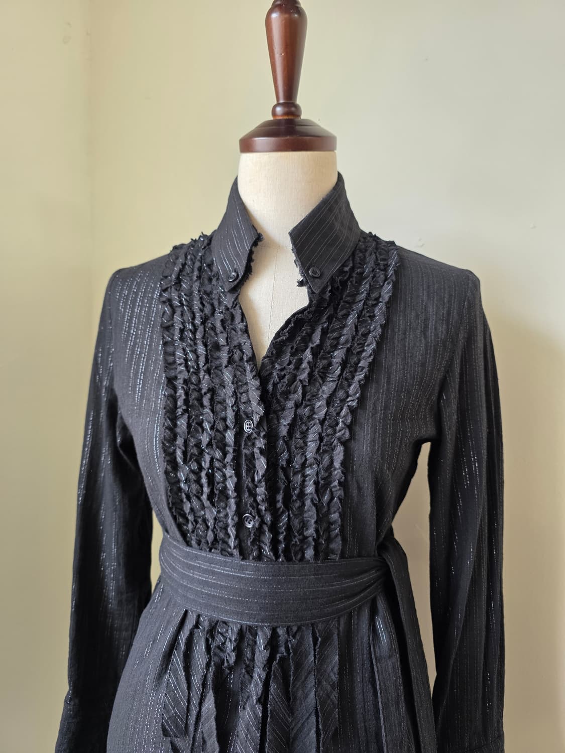 블랙 프릴 은사 스트라이프 타이 블라우스 상품이미지3