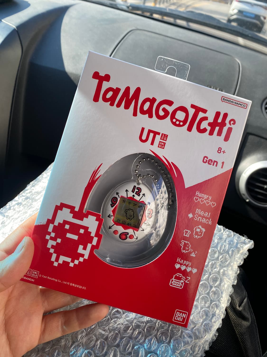 유니클로 x 다마고치 콜라보 상품이미지1