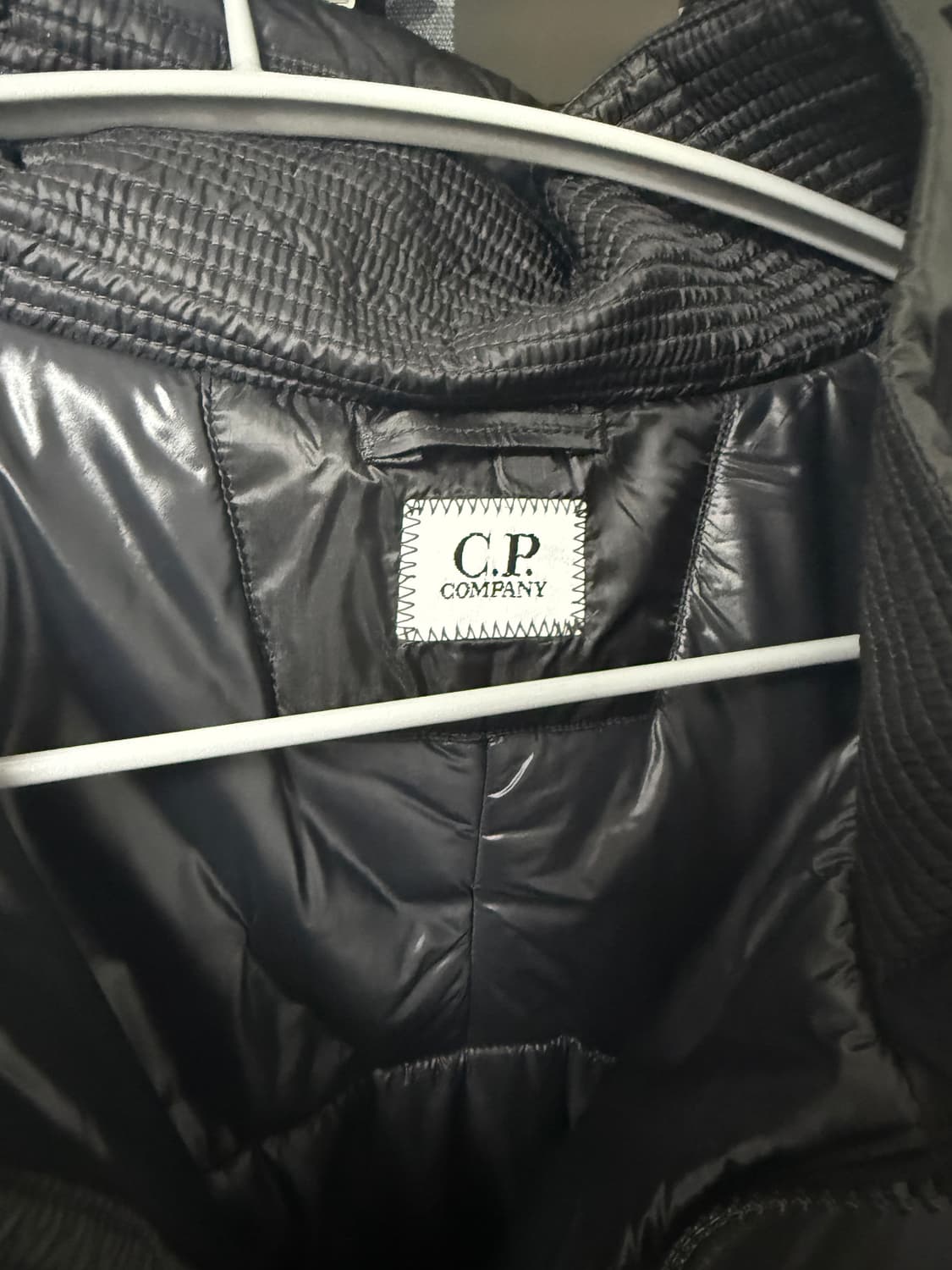 Cp컴퍼니 경량패딩 xxxl 3xl 56 황금사이즈 제품 판매합니다!! 상품이미지2