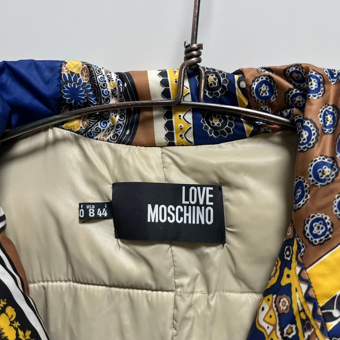 러브 모스키노 스카프 프린터 퍼 패딩자켓 상품이미지4