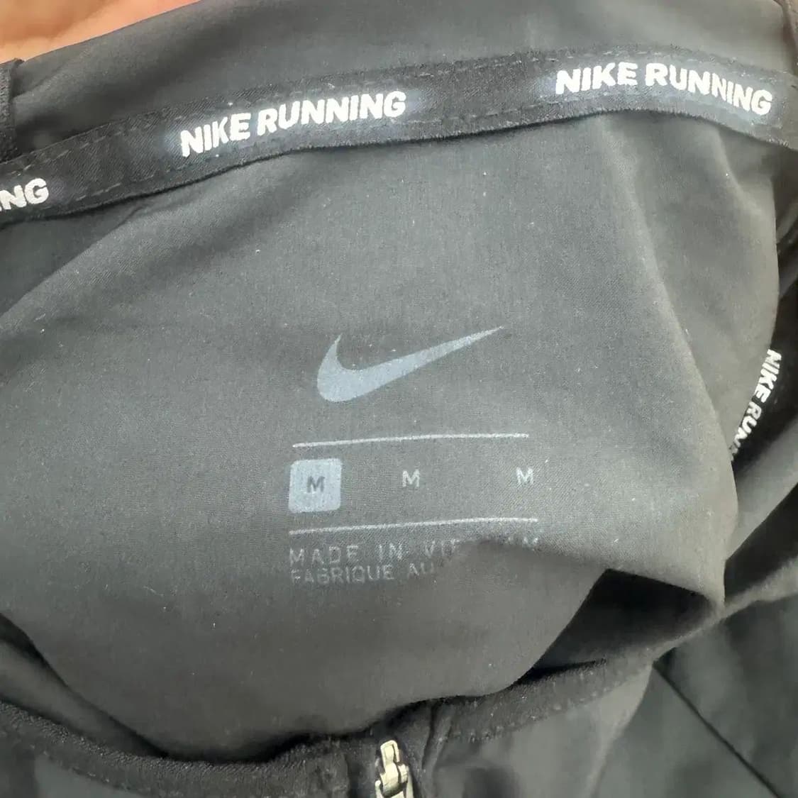 M(100) 나이키 해외판 런닝 바람막이 자켓  상품이미지6
