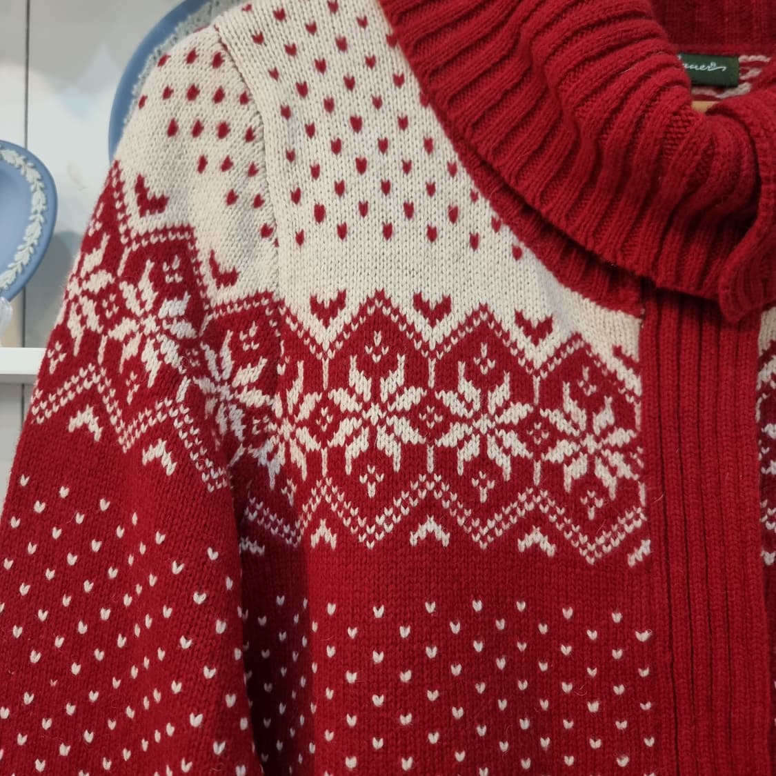 에디바우어 레드 패턴 니트 가디건 상품이미지4