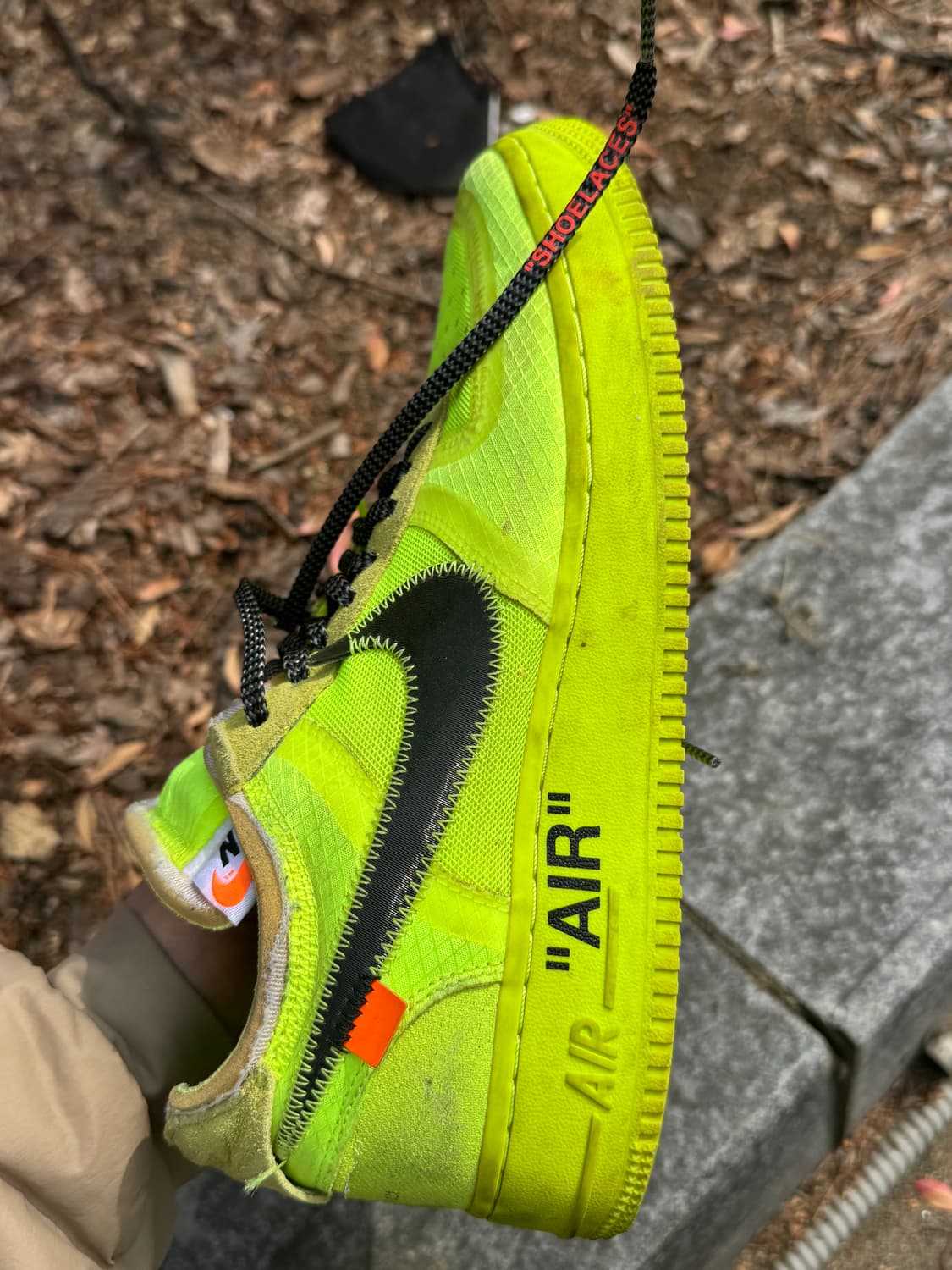 나이키  x 오프화이트 에어포스1 로우 볼트 상품이미지2