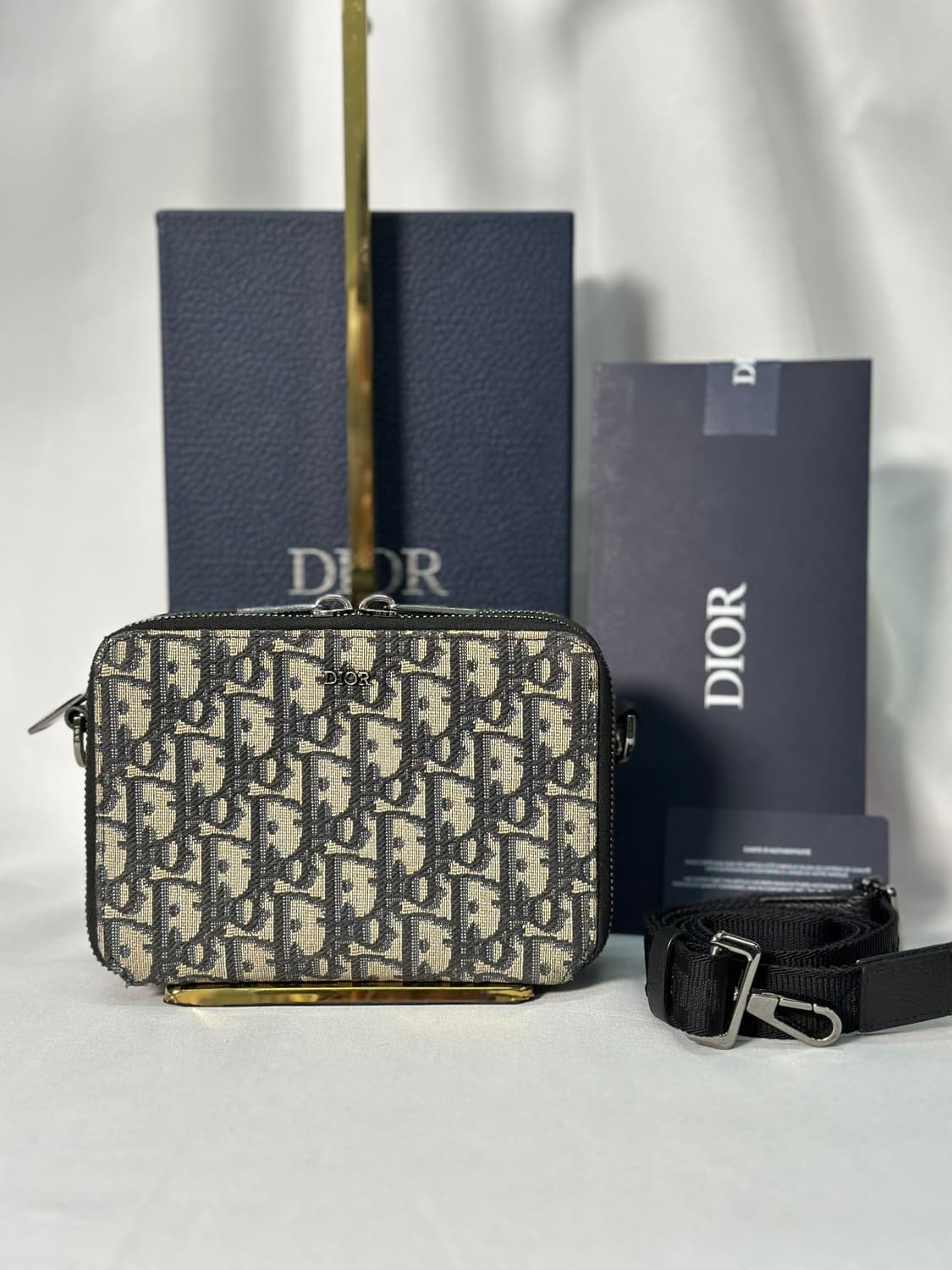 디올 오블리크 메신저 파우치 크로스백 상품이미지1
