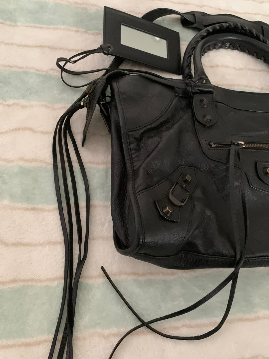 발렌시아가 모터백 블랙 시티백 라지 올블랙 상품이미지2