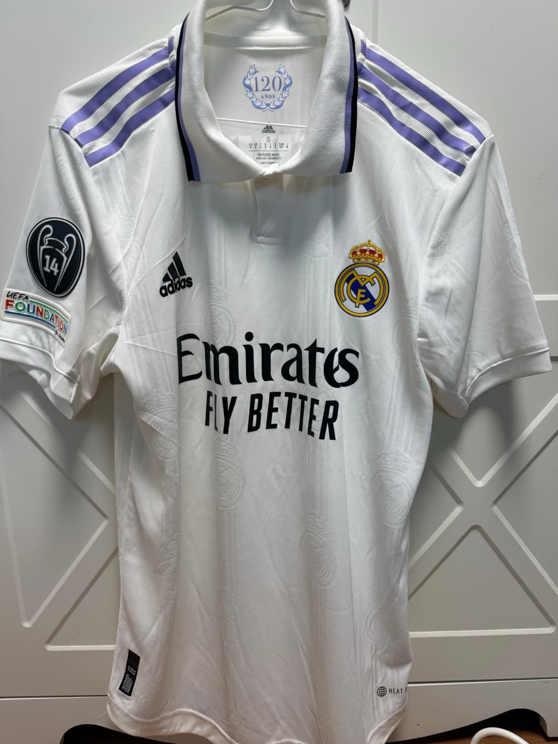 22-23 레알 마드리드 어센틱 모드리치 유니폼 상품이미지1