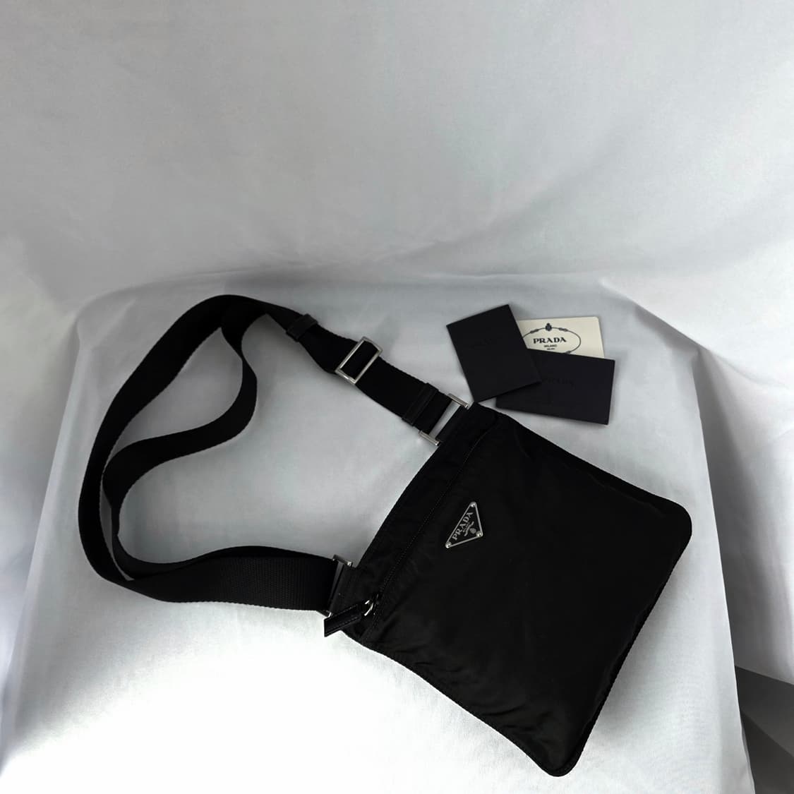 [정품 PRADA] 프라다 포코노 나일론 크로스백 스몰 남녀공용 상품이미지8