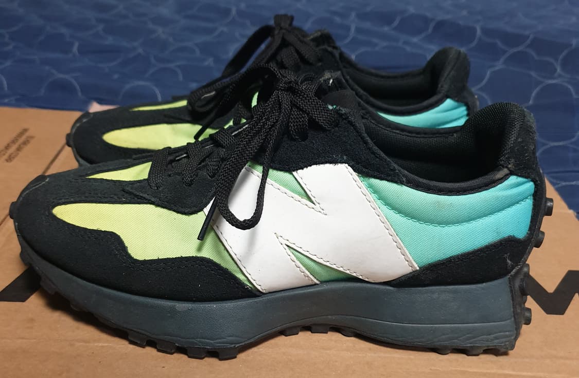 (해외판) 뉴발란스 327 썸머 제이드 그라데이션 스니커즈 블랙(235) 상품이미지2