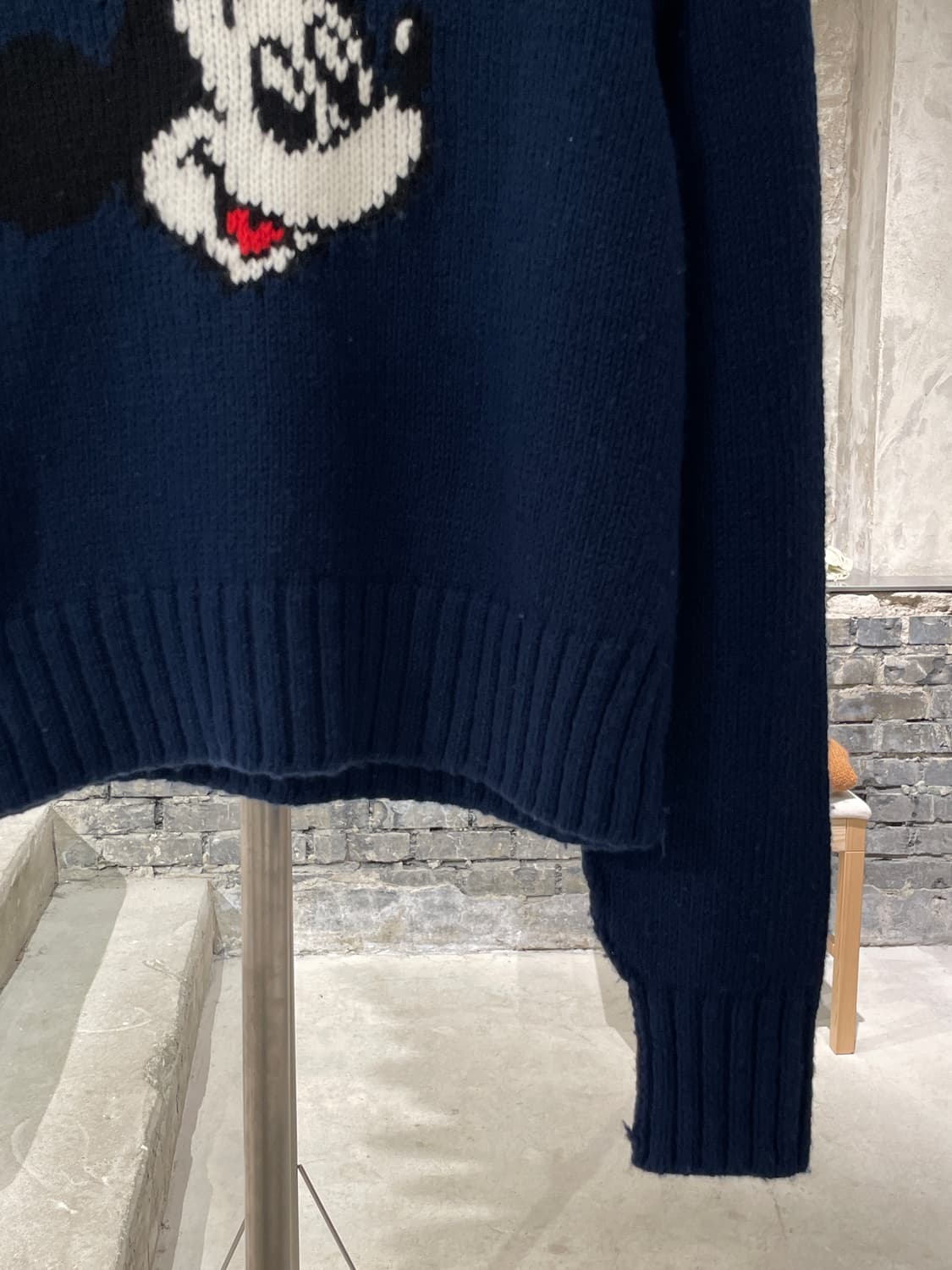 빔즈 보이 x 디즈니 딥 네이비 미키마우스 아칼릭 울 스웨터 상품이미지5