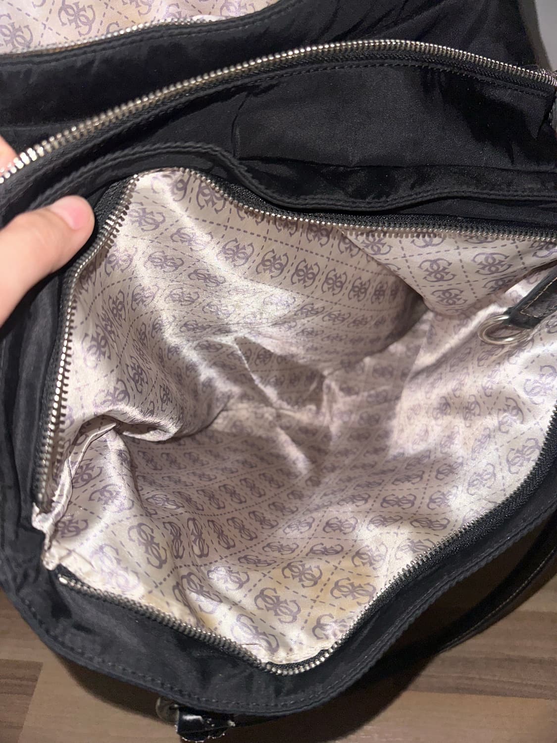 게스 빈티지 나일론 숄더백 상품이미지7