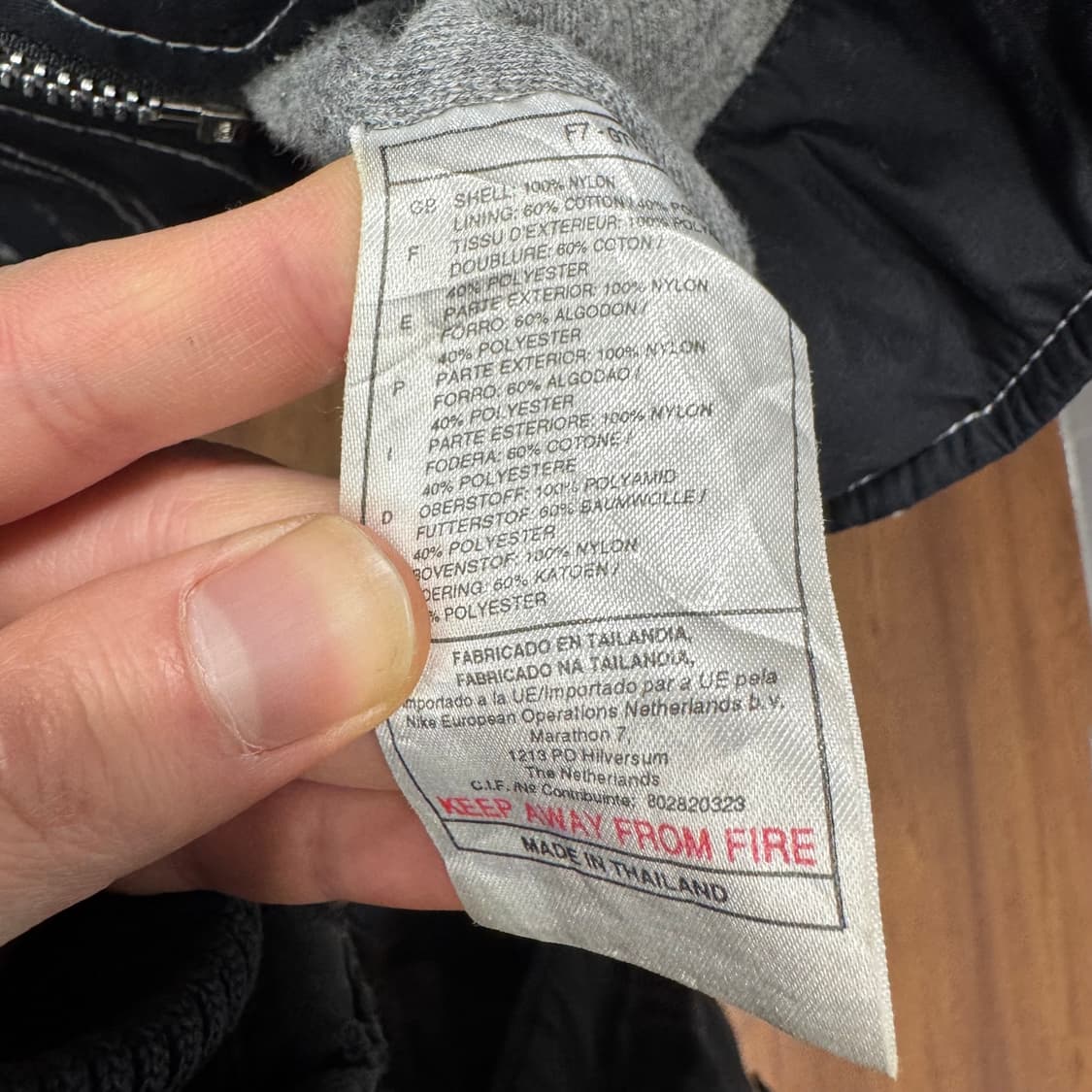 90s 나이키 올드스쿨 바람막이 전면 스티치 라인 포인트 블랙 상품이미지7