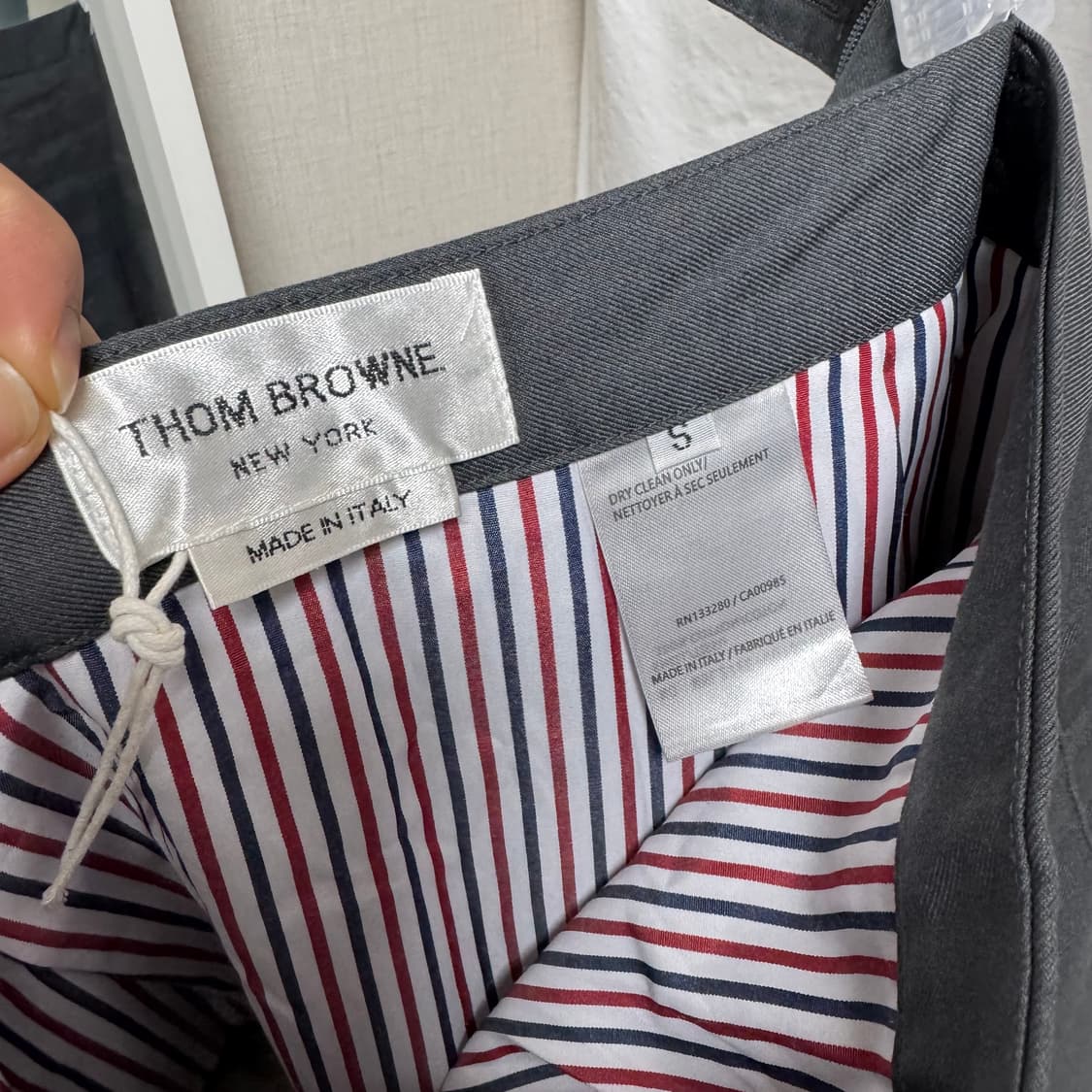 톰브라운 4-bar 플리츠 미니 스커트 상품이미지6