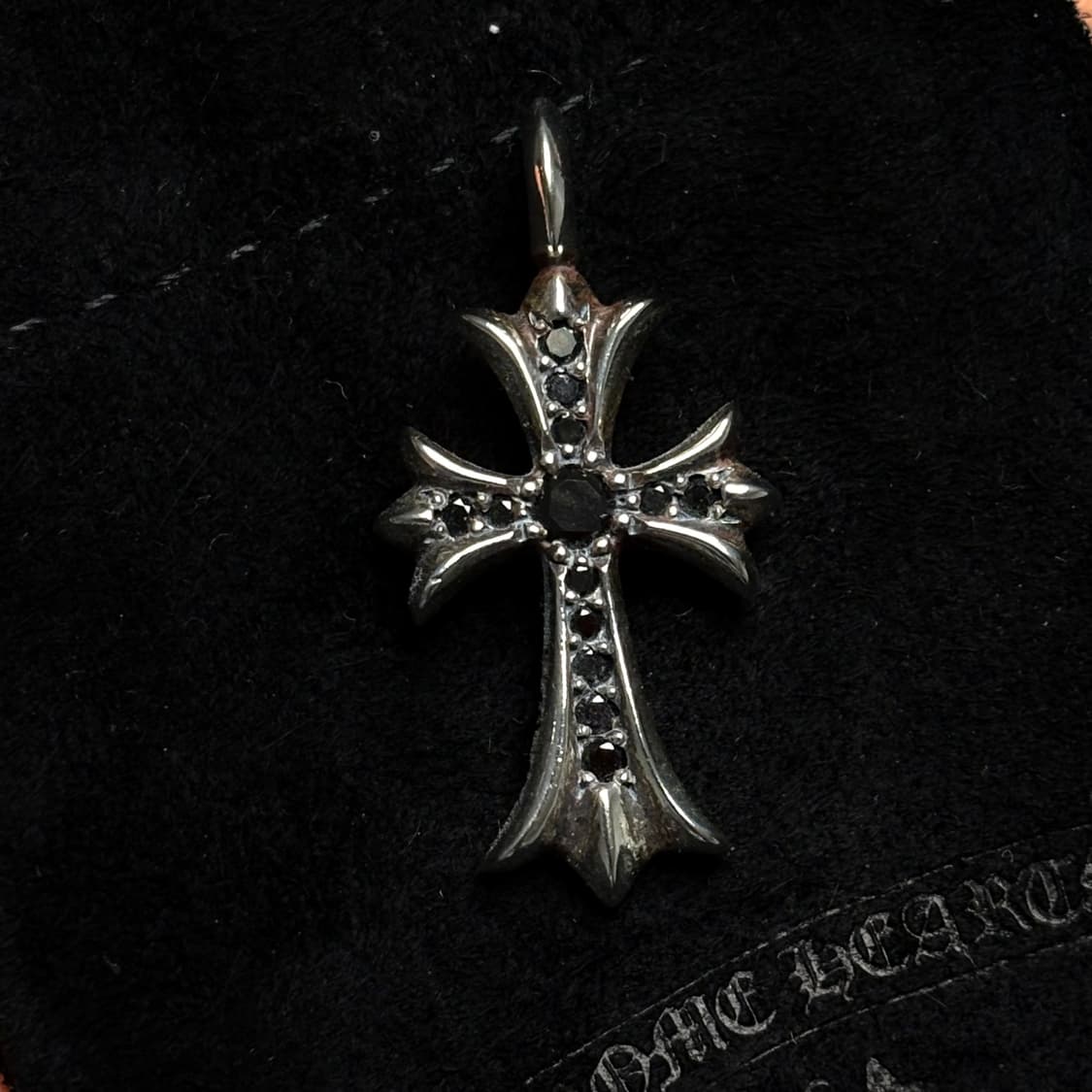 크롬하츠 타이니 크로스 블랙 풀파베 상품이미지1