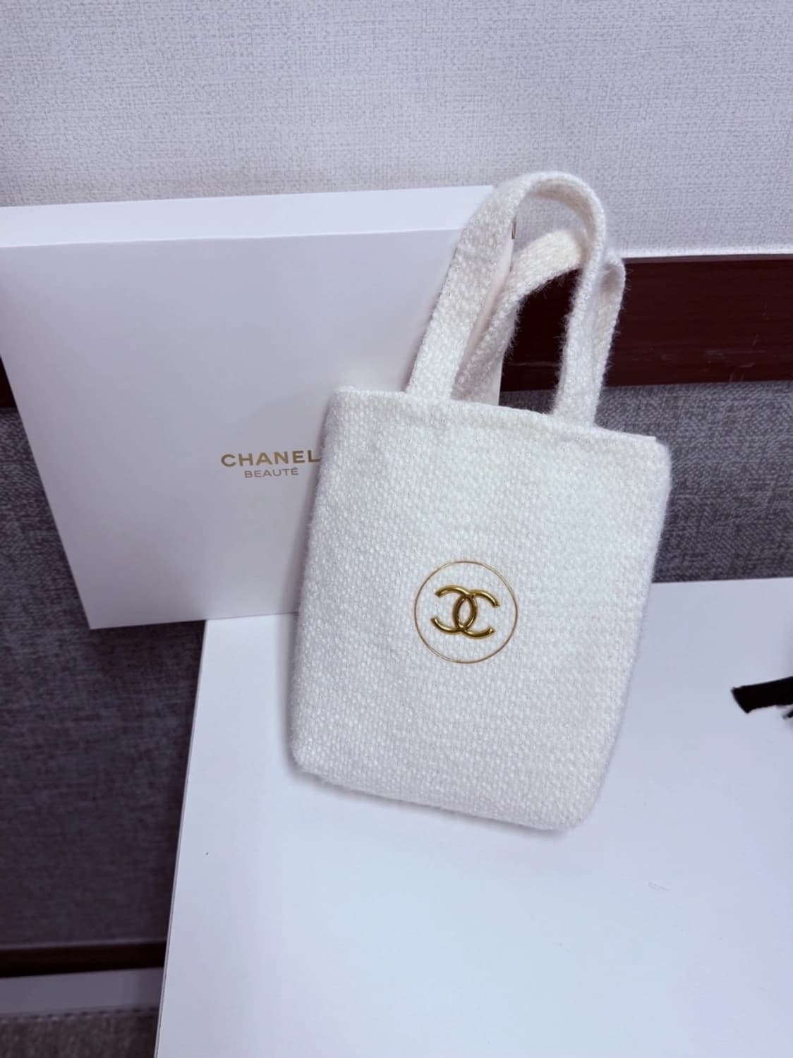 샤넬 뷰티 뽀글이 파우치백/ 미니 토트백 상품이미지2