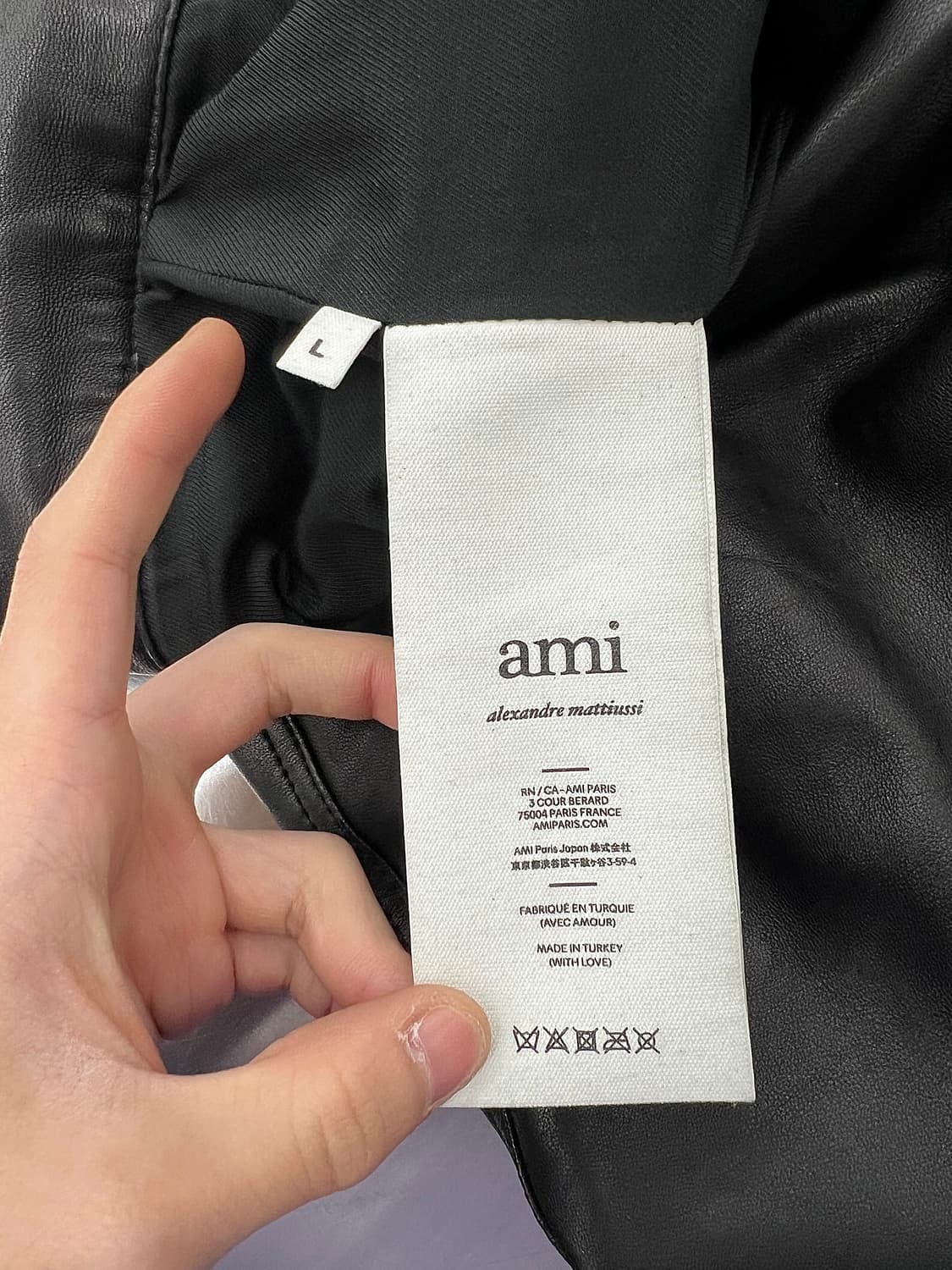 아미 블랙 글로시 스트레이트 램스킨 레그 팬츠 상품이미지8