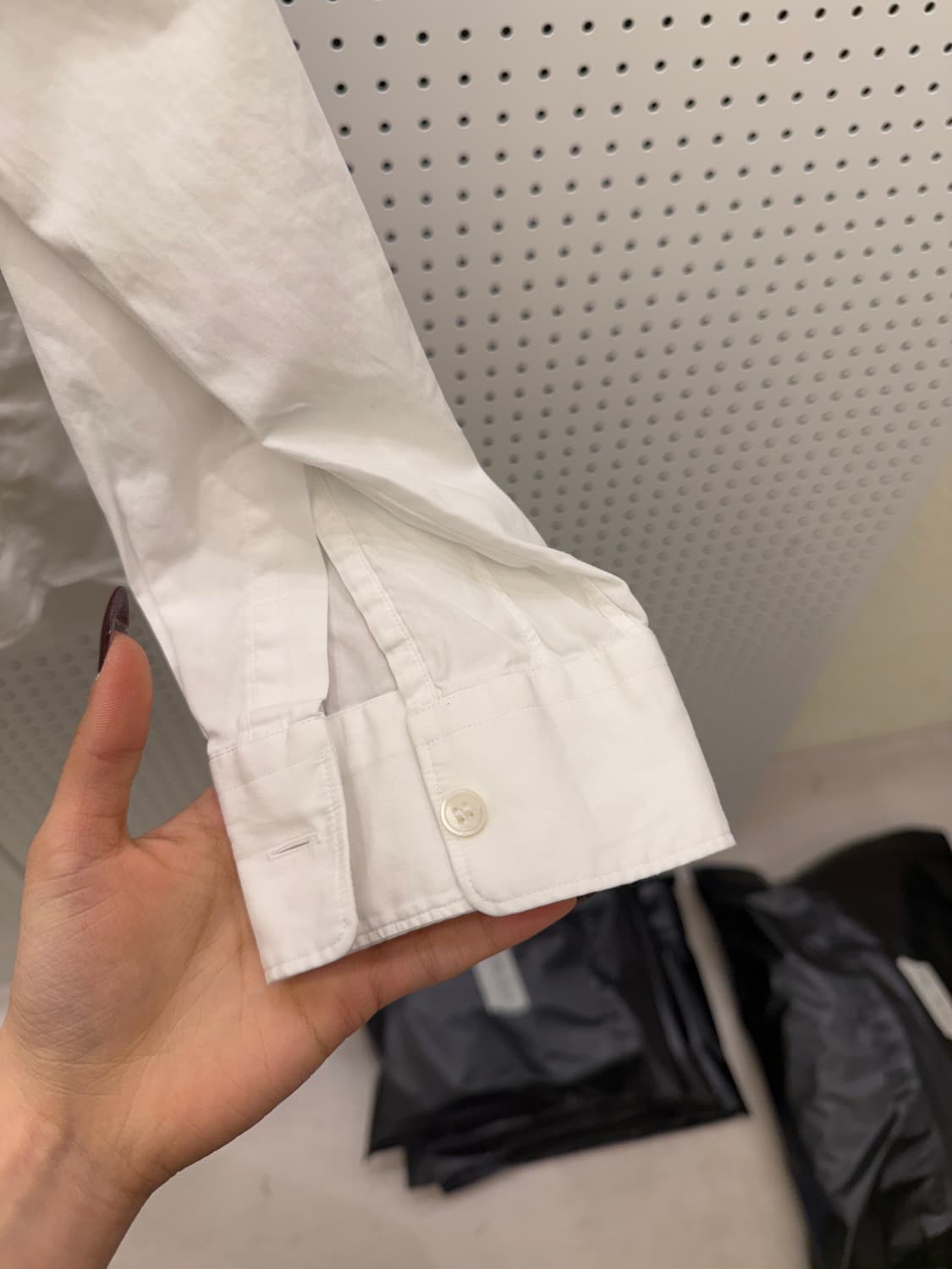 꼼데가르송 레드 와펜 버튼다운 셔츠 U1325 상품이미지4