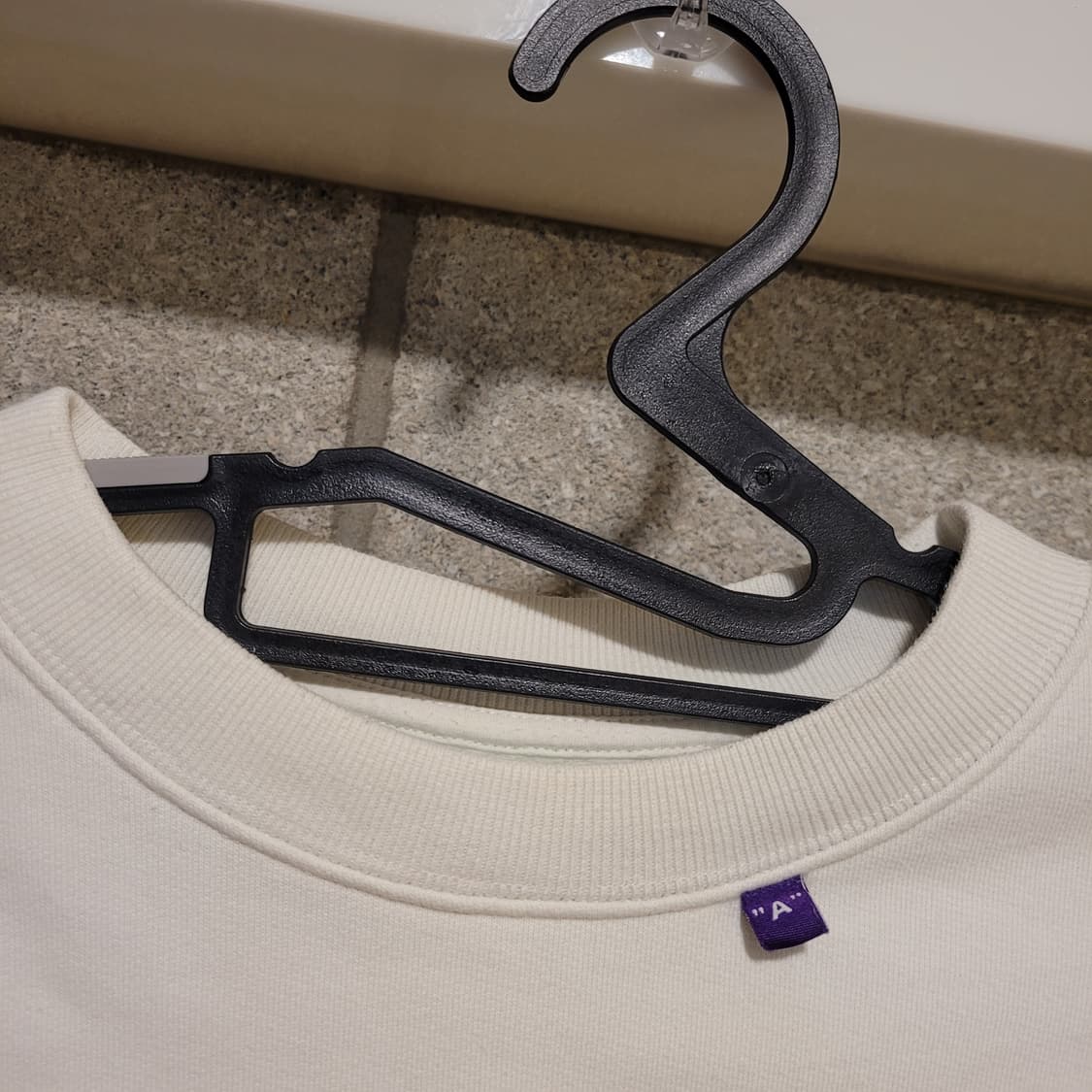 오프화이트 18FW 로고프린팅 맨투맨 XS 상품이미지3