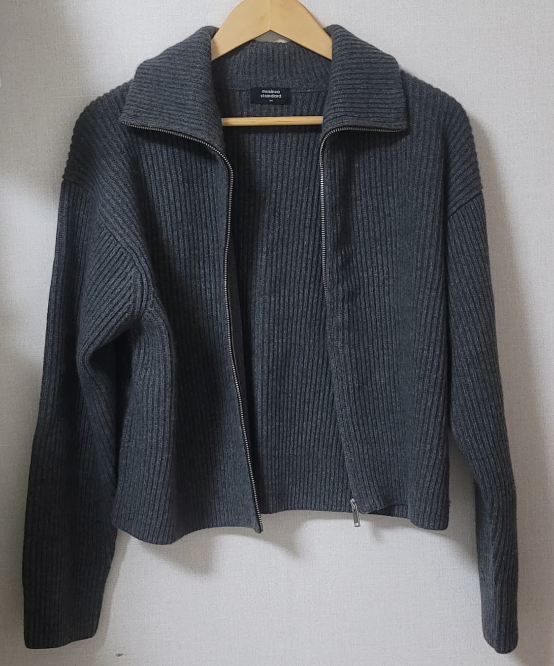 무신사스탠다드 니트집업 상품이미지2