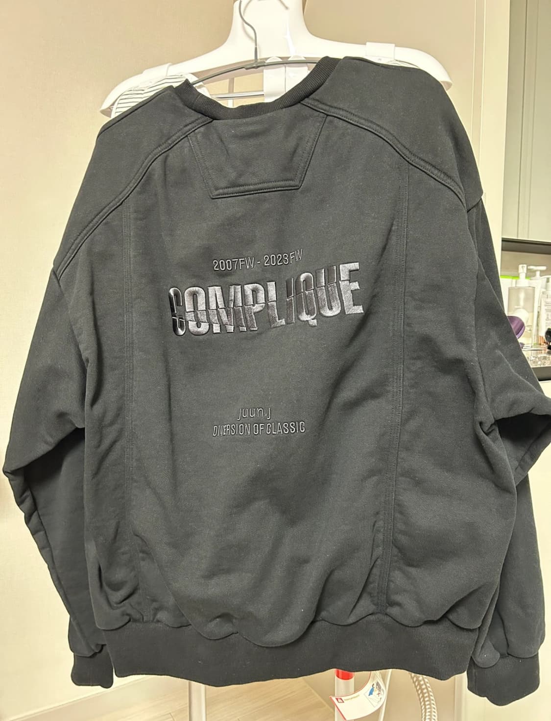 [M] 23FW 준지 코튼 스웨트셔츠 블랙 맨투맨 상품이미지3