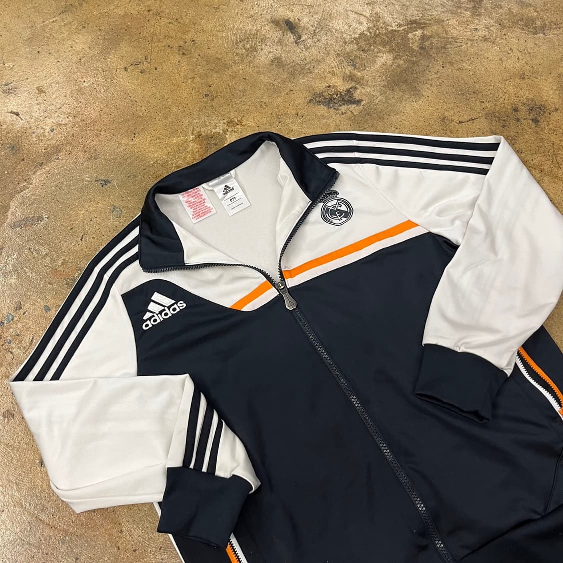 아디다스 레알 마드리드 흰검 화이트 오렌지 디테일 져지 트랙탑 상품이미지1