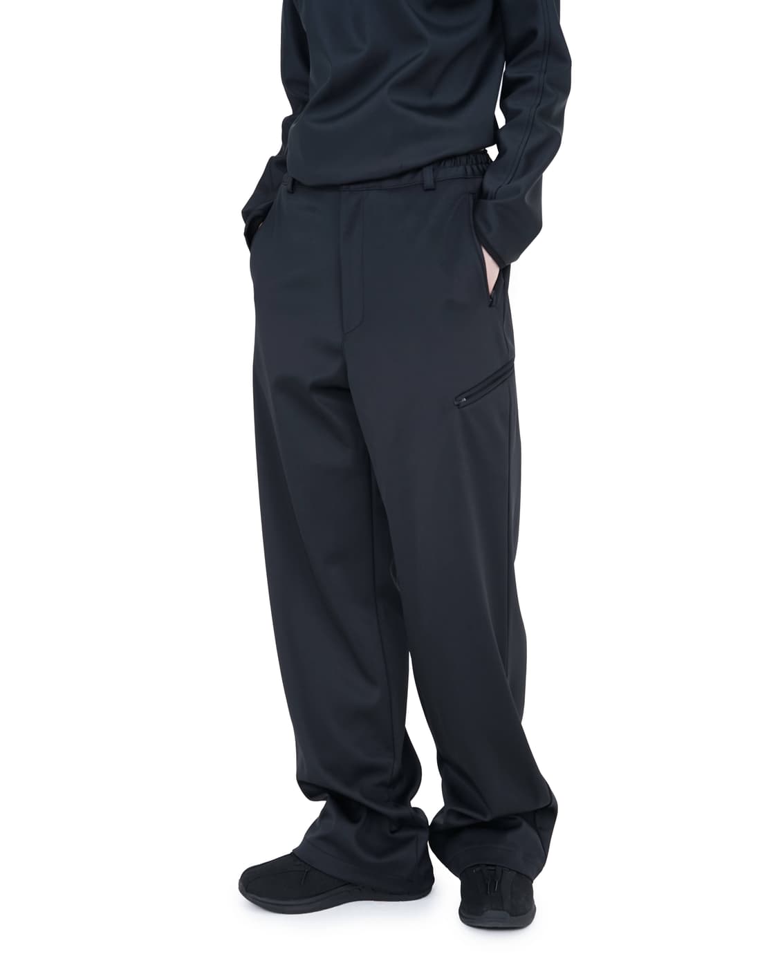 3) AW25 zip trousers 블랙컬러 상품이미지3