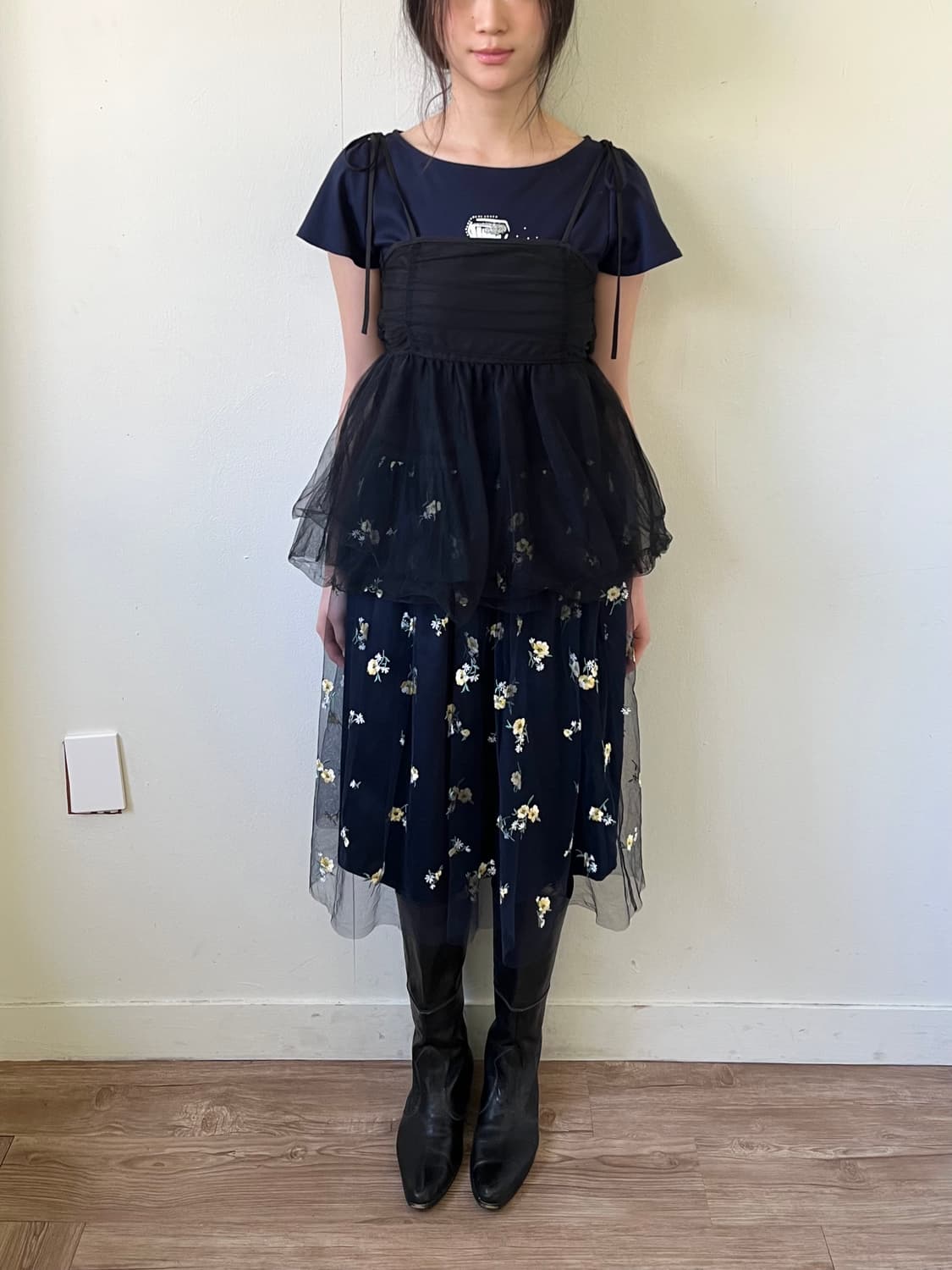 Couture brooch 퍼퓸 티셔츠 상품이미지7