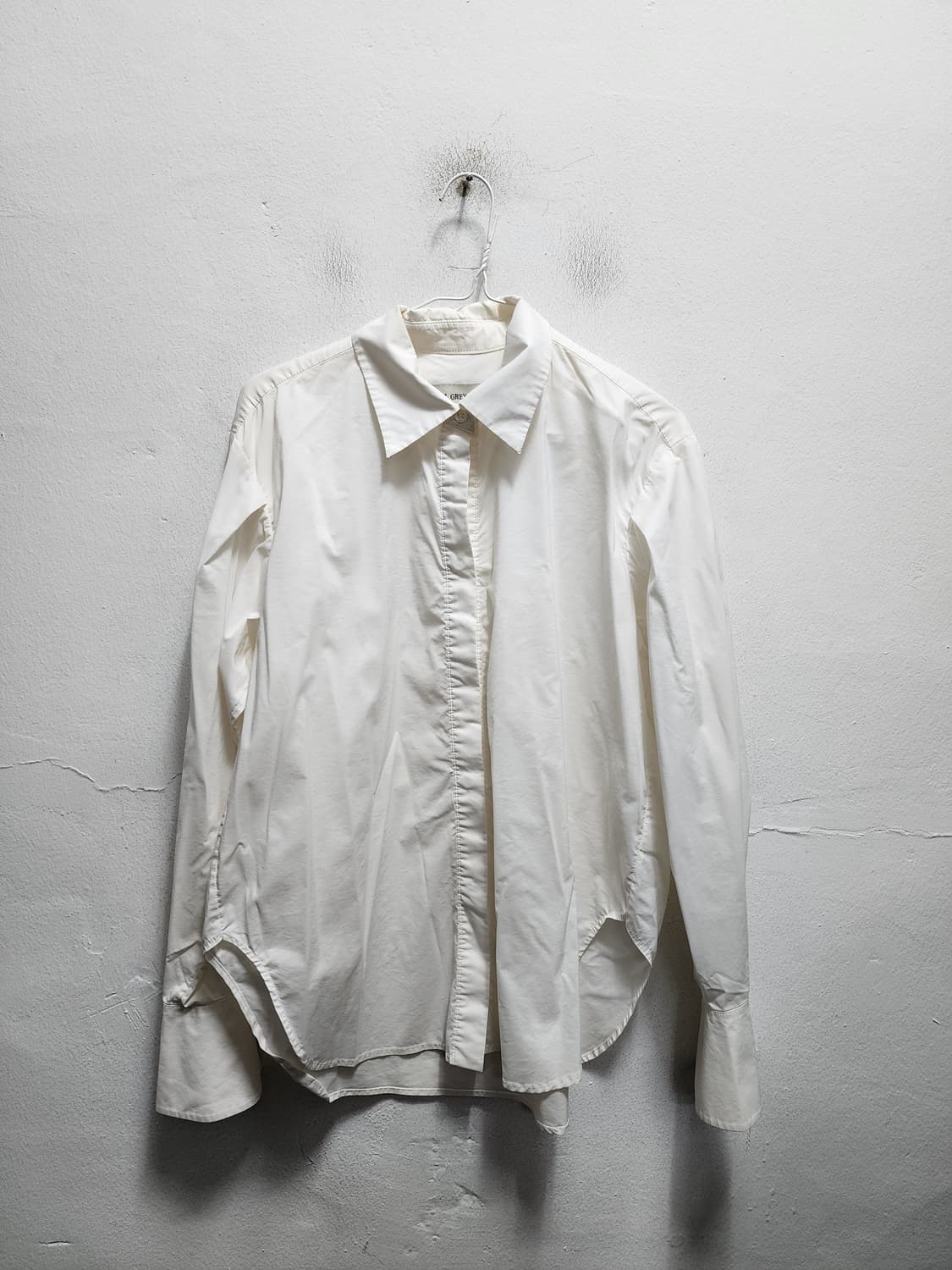 톰그레이하운드 오버핏 화이트 셔츠 상품이미지1