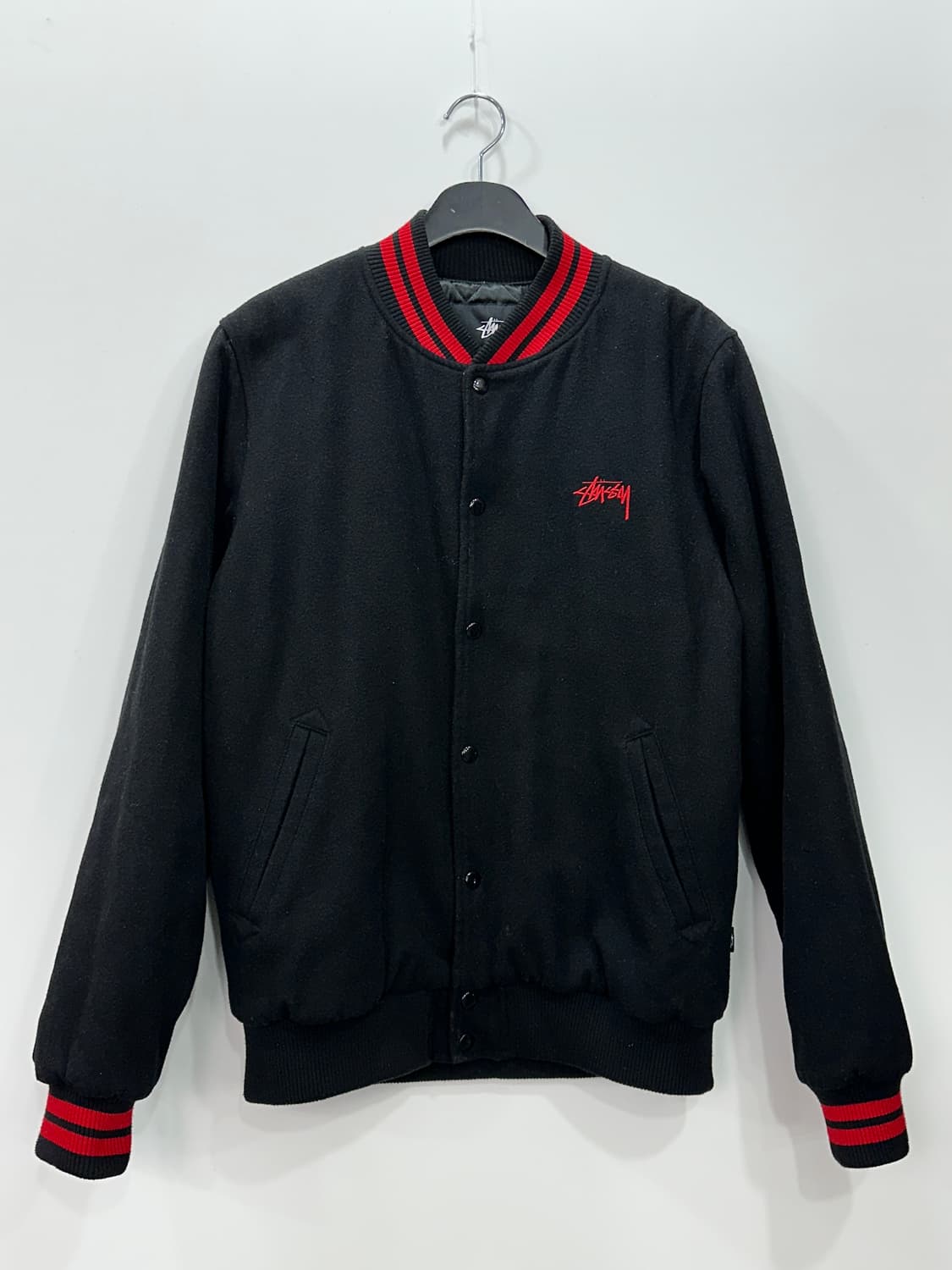 스투시 35주년 기념 월드 트라이브 울 바시티 M 상품이미지1